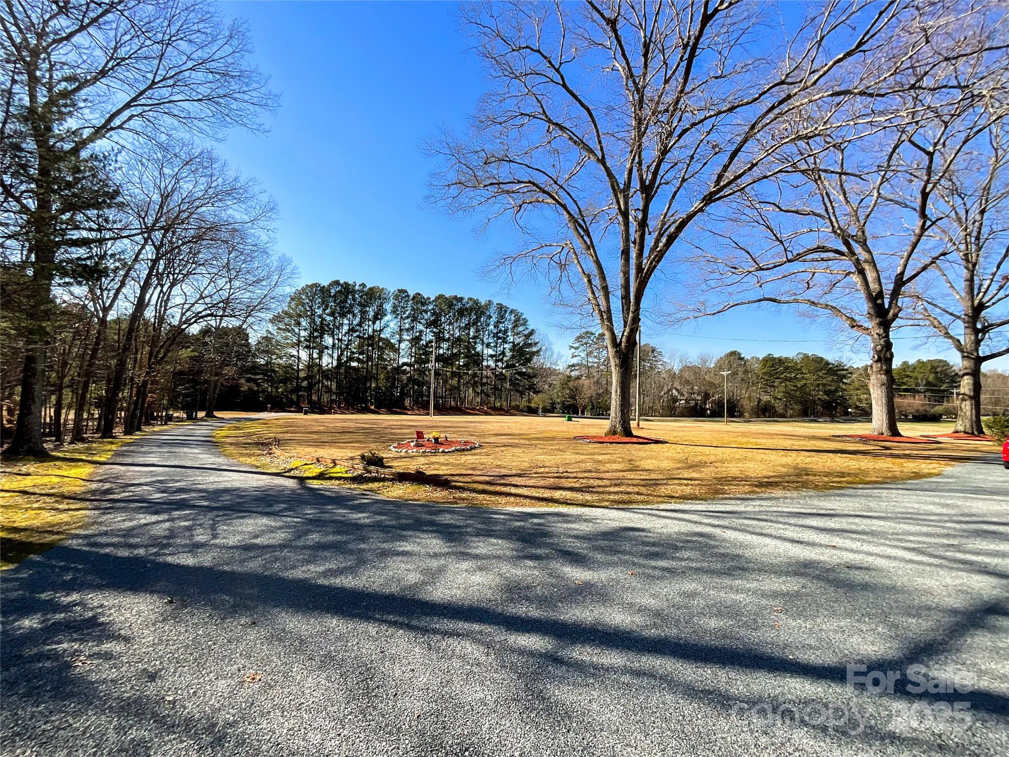 3009 Forest Lawn Drive Property Photo