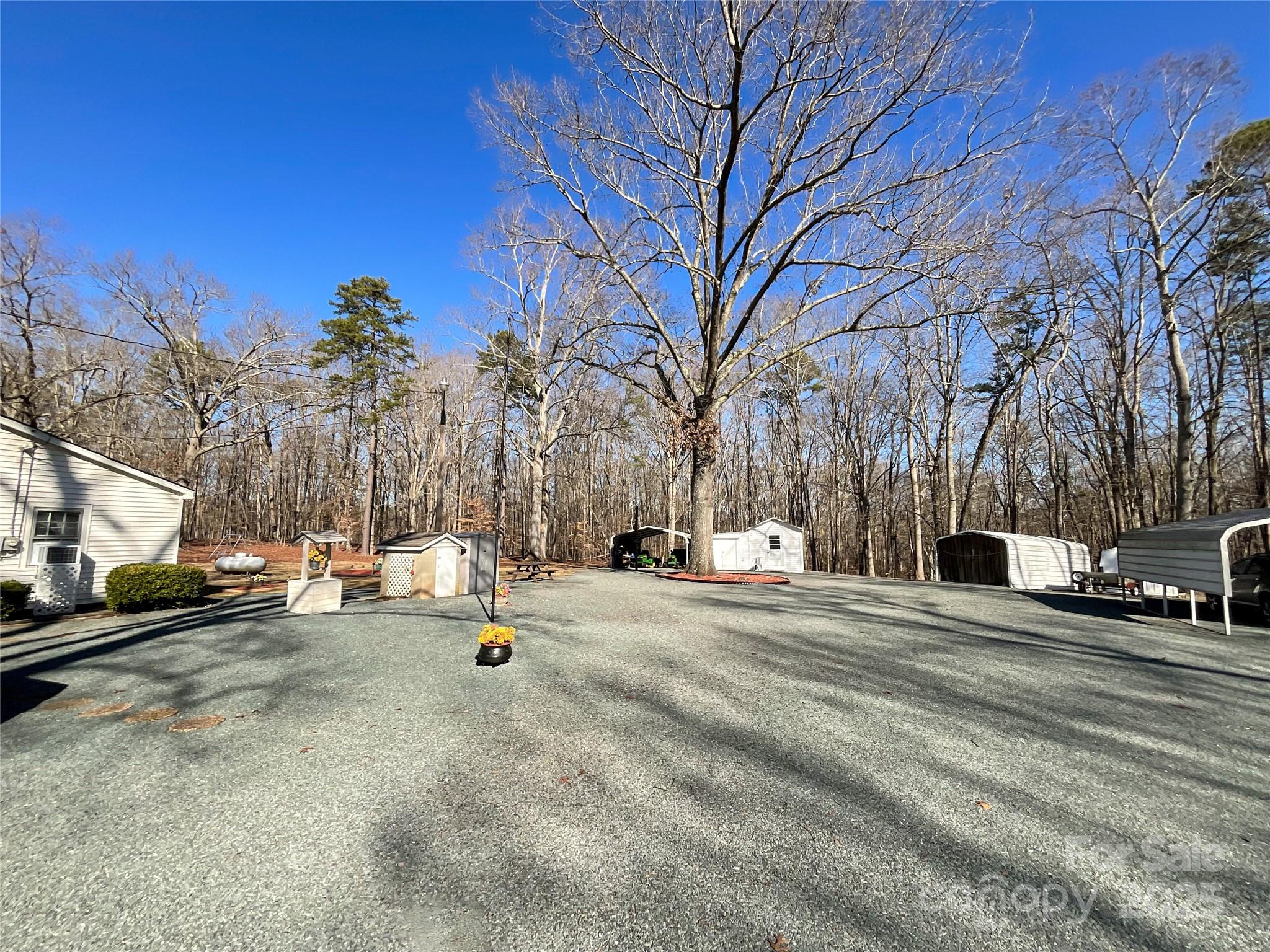 3009 Forest Lawn Drive Property Photo 24
