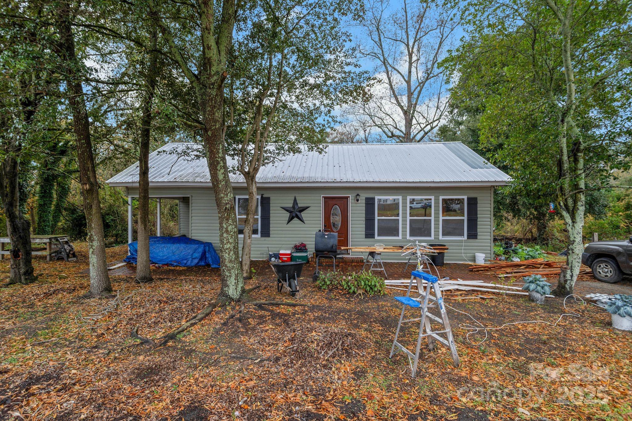 2317 N Us Hwy 220 Highway Property Photo