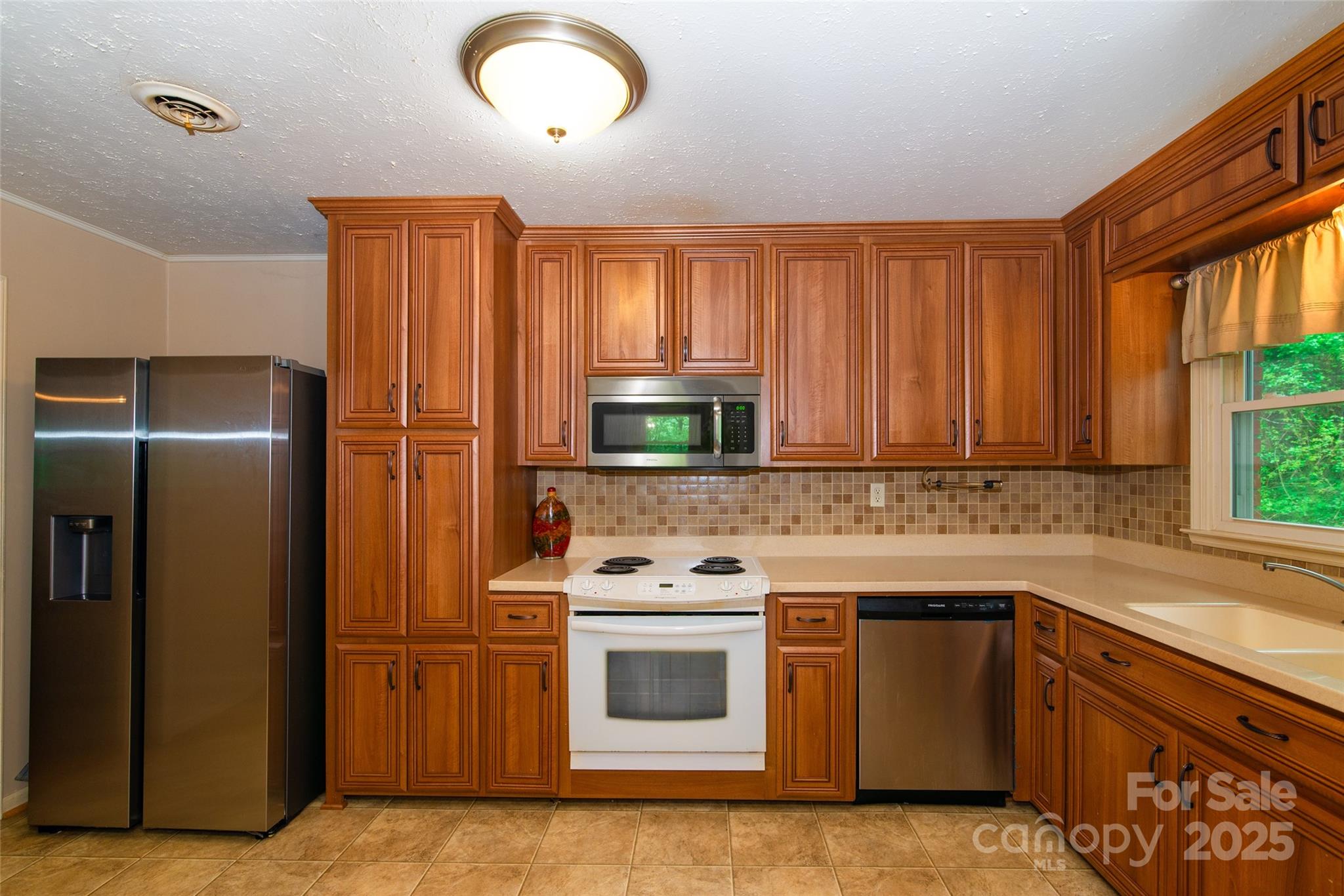 220 Frosty Ridge Road Property Photo 8