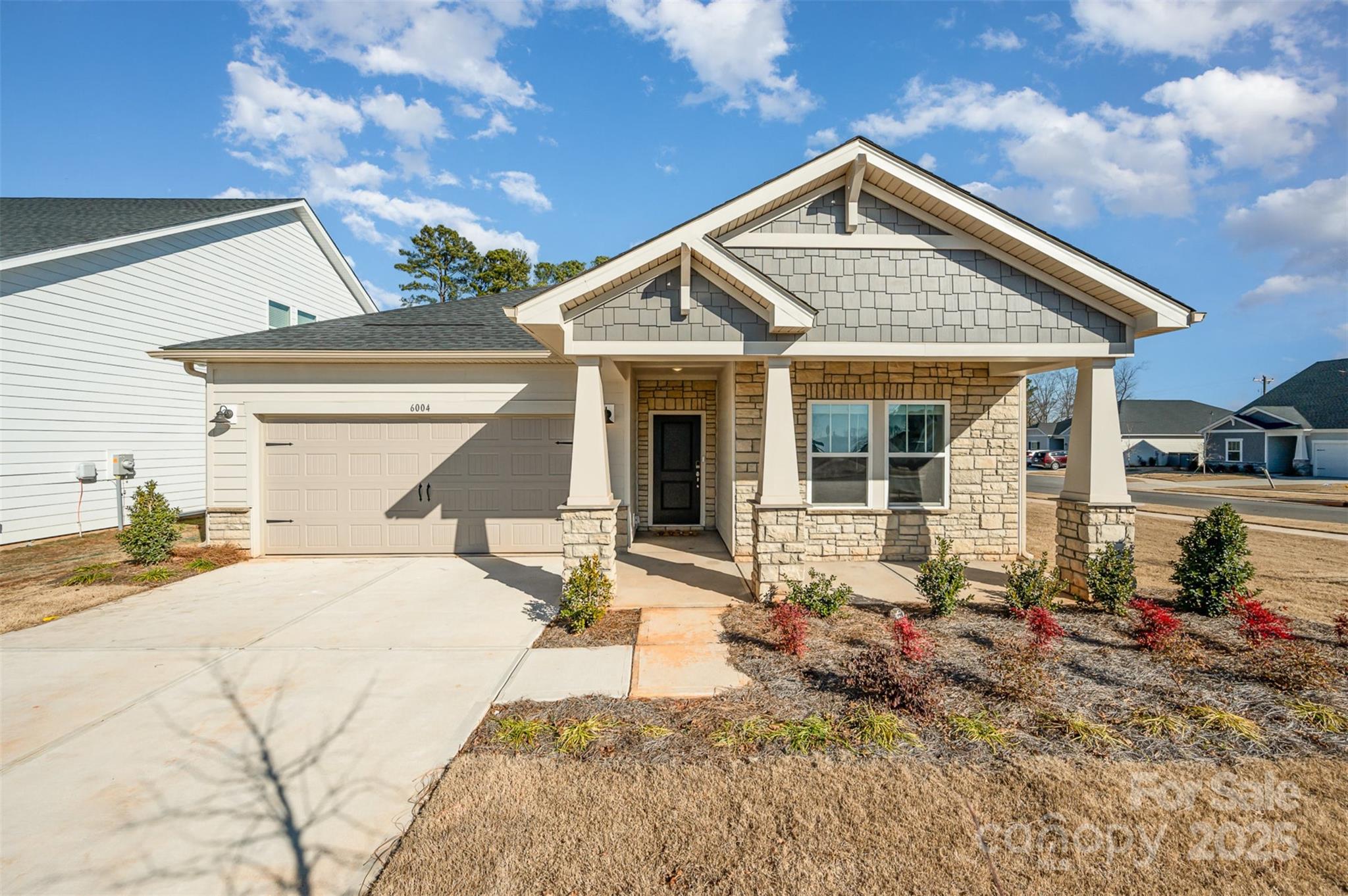 6004 Barcelona Way Property Photo