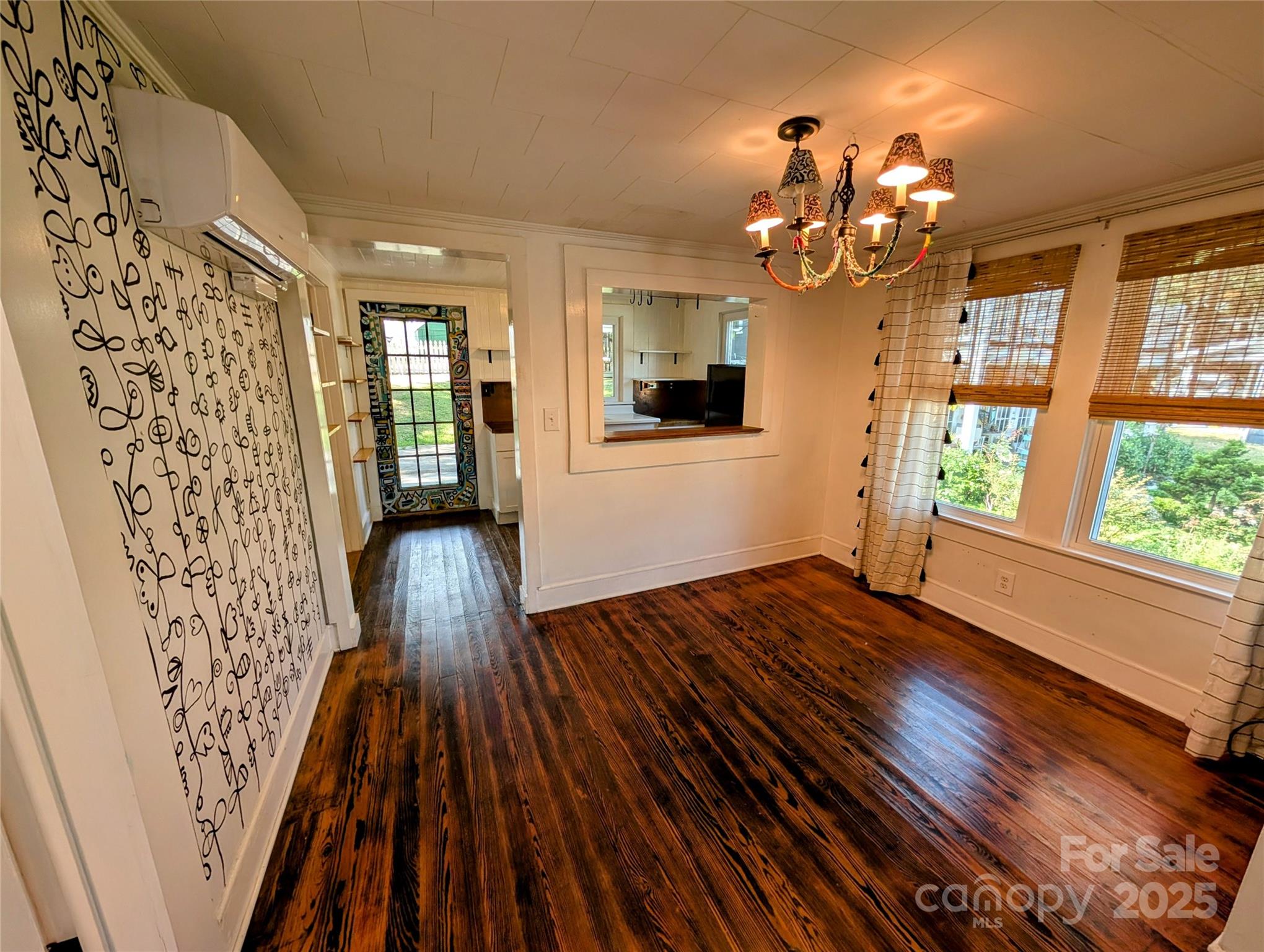 302 Davis Street Property Photo 7