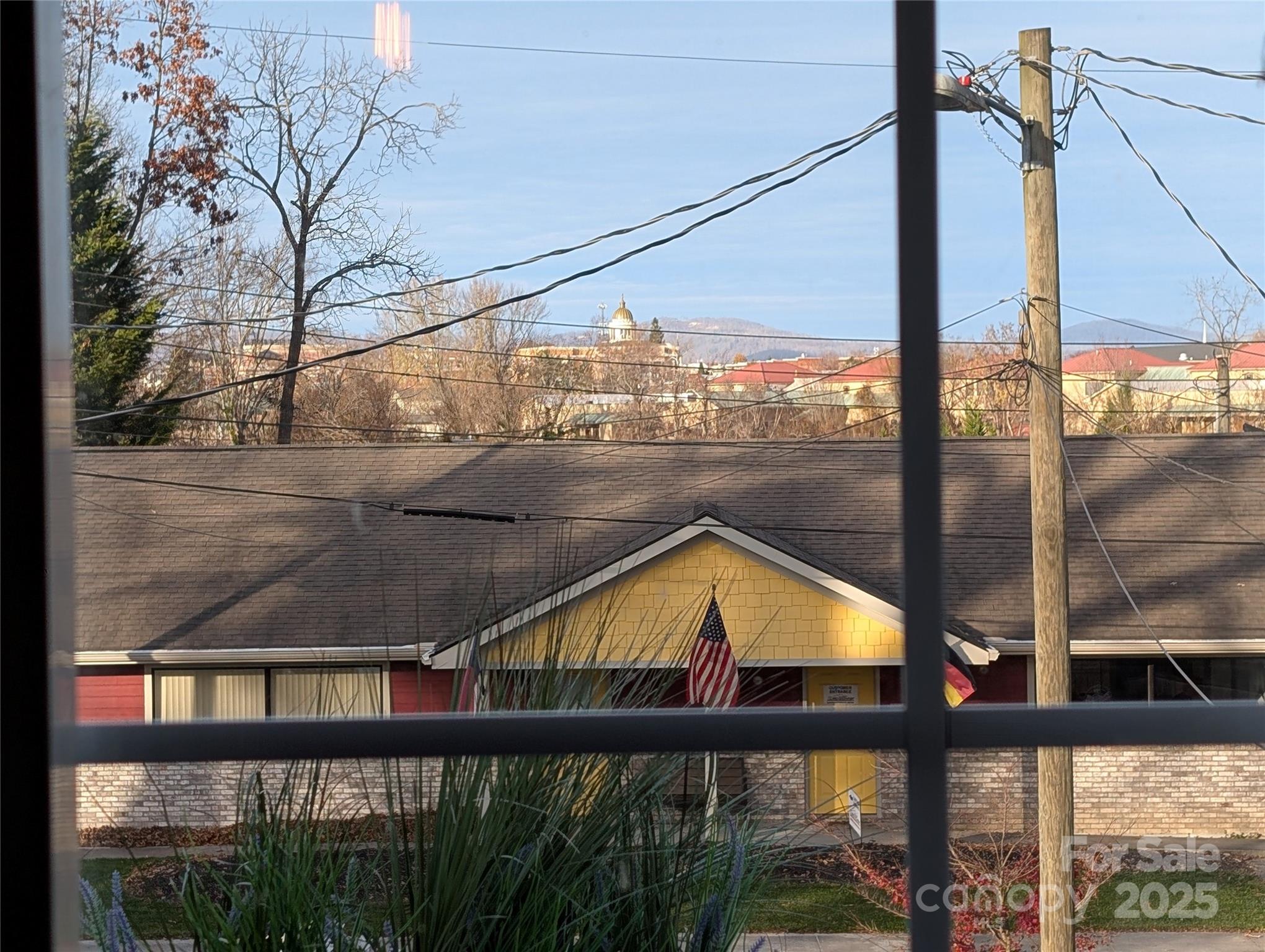 302 Davis Street Property Photo 10
