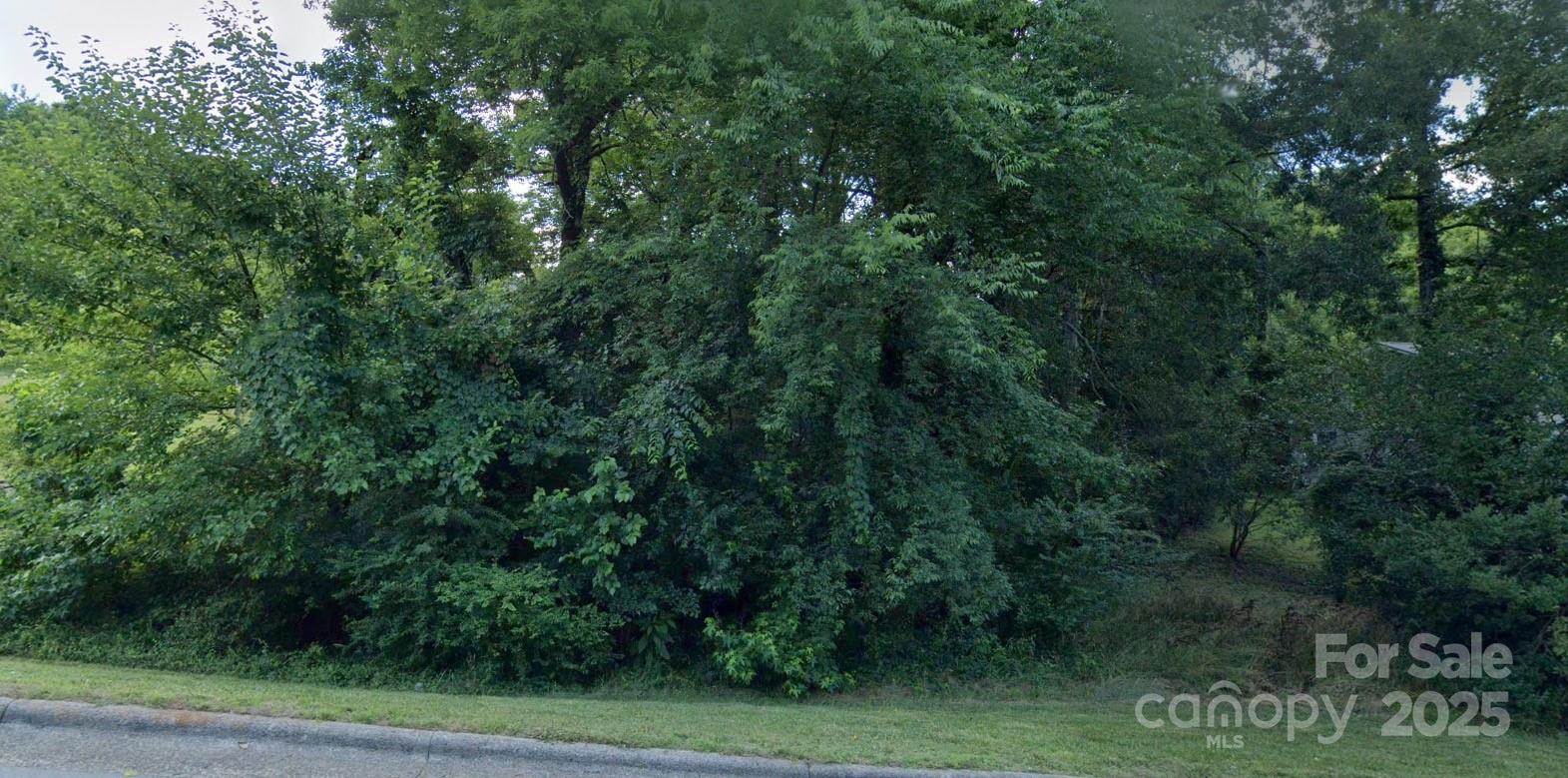 607 Se Woodend Drive Property Photo 1