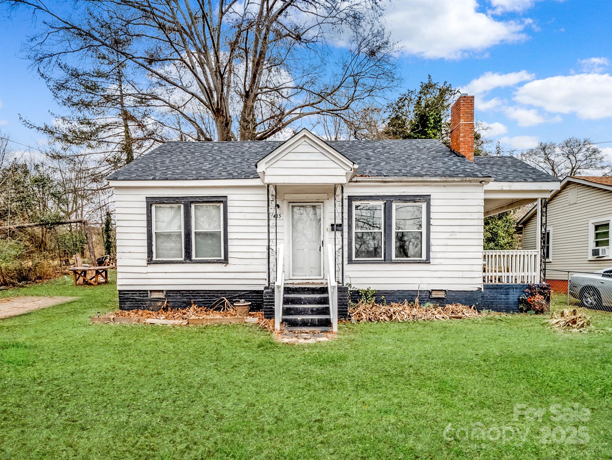 415 Highland Avenue Property Photo