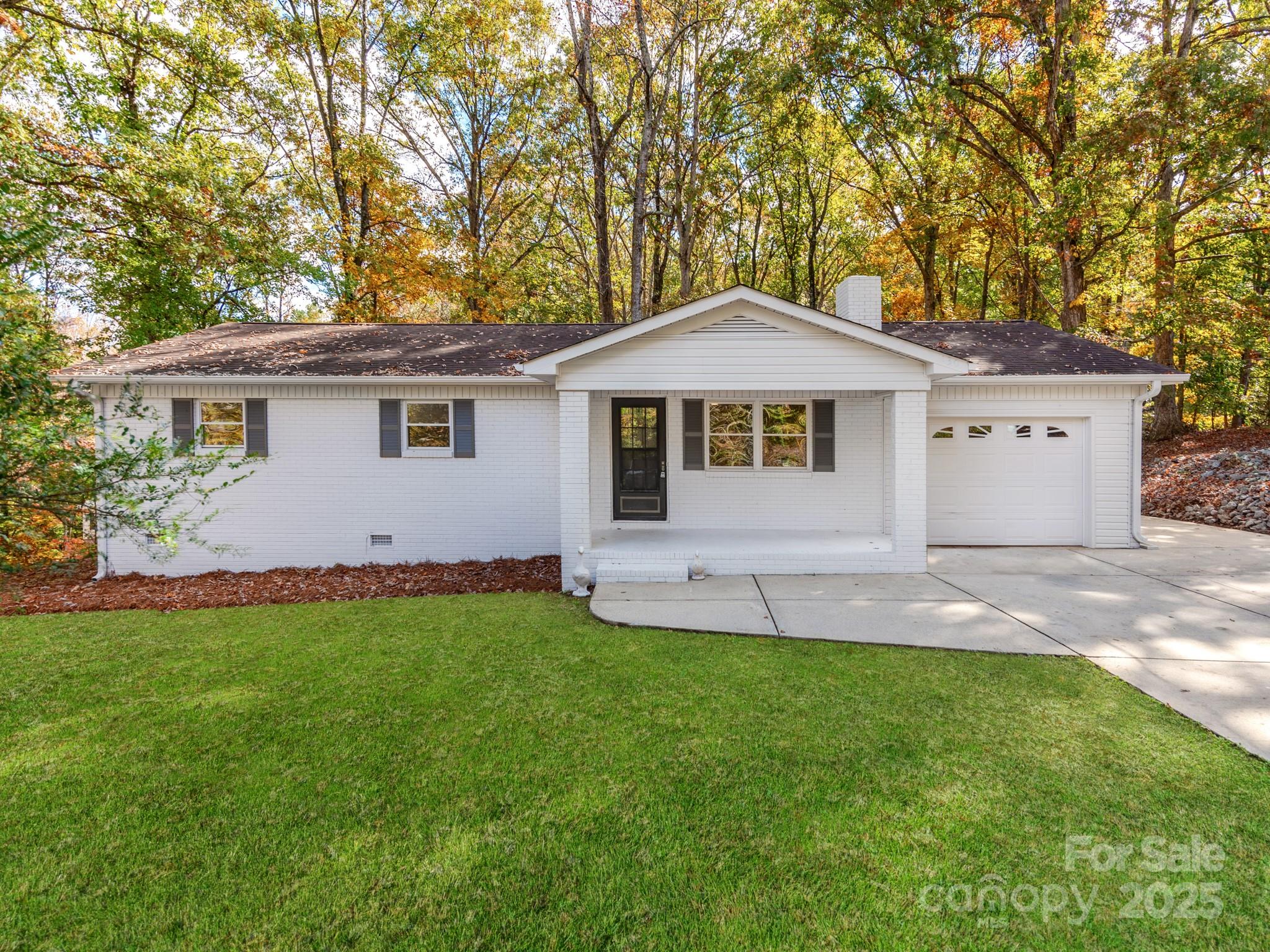 130 Oakhill Street Property Photo
