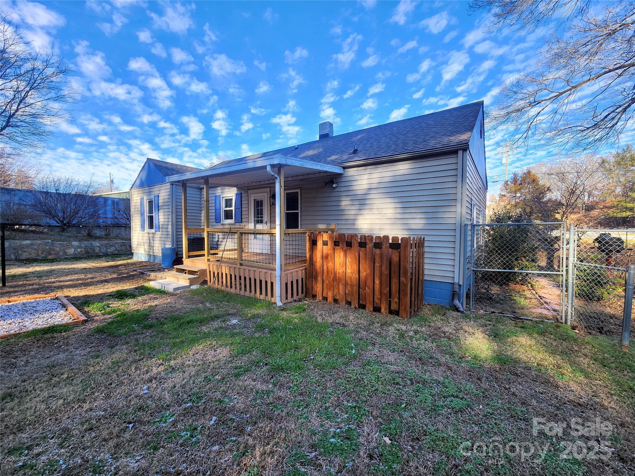 2740 New Leicester Highway Property Photo