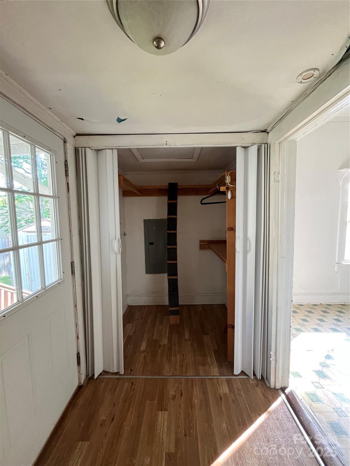 2824 N Brevard Street Property Photo 18
