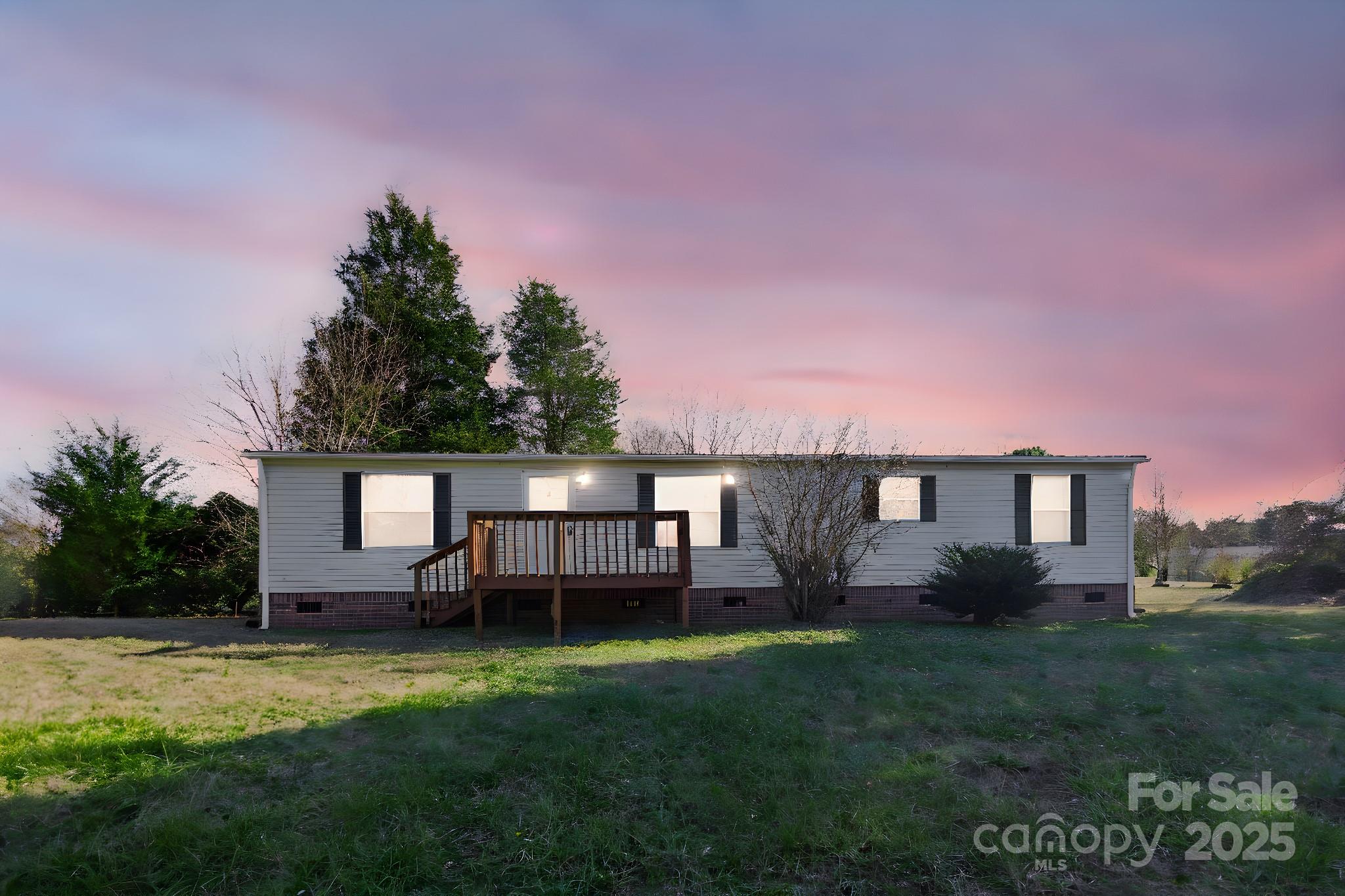 108 La Lane Property Photo
