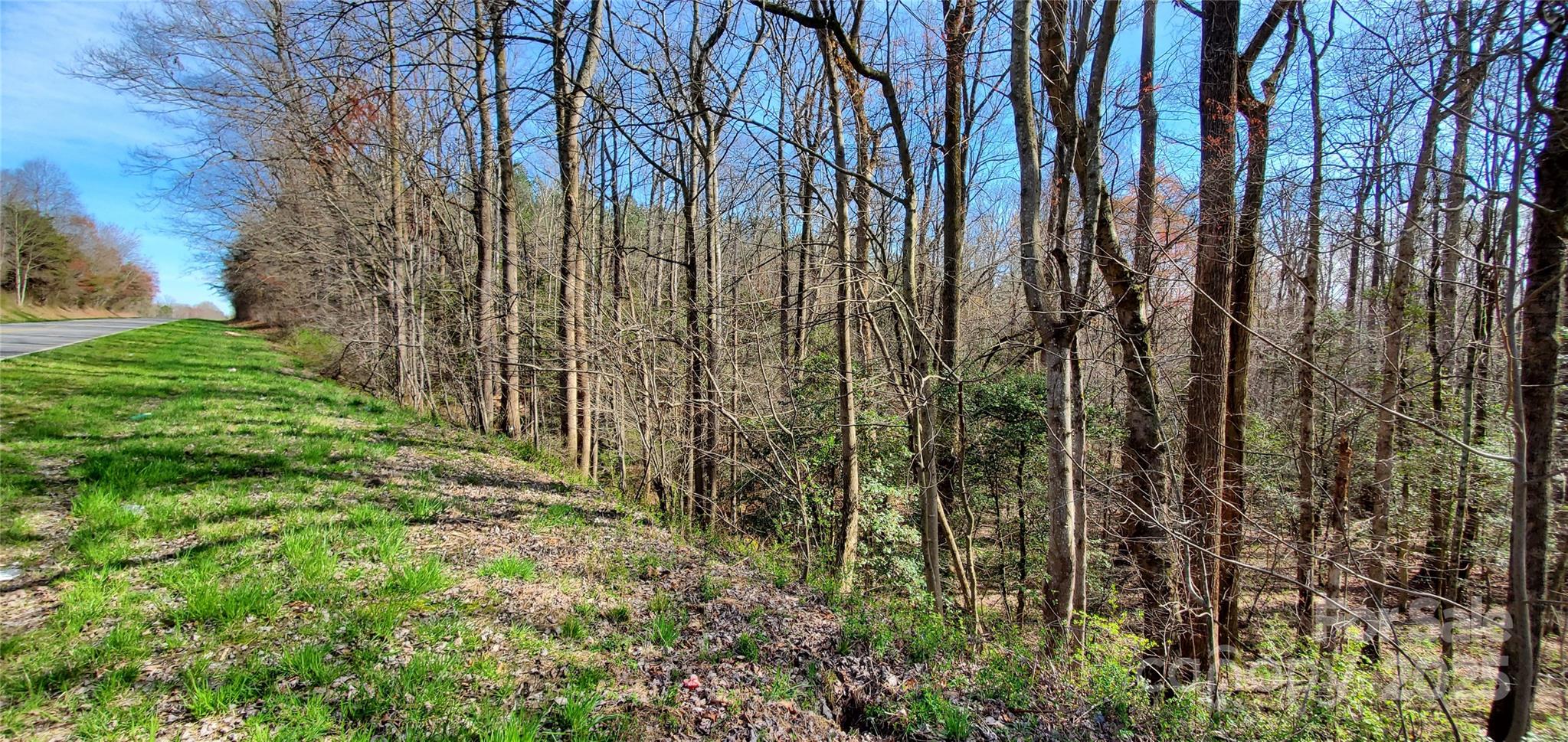 5761 Yadkin Wilkes Road Property Photo