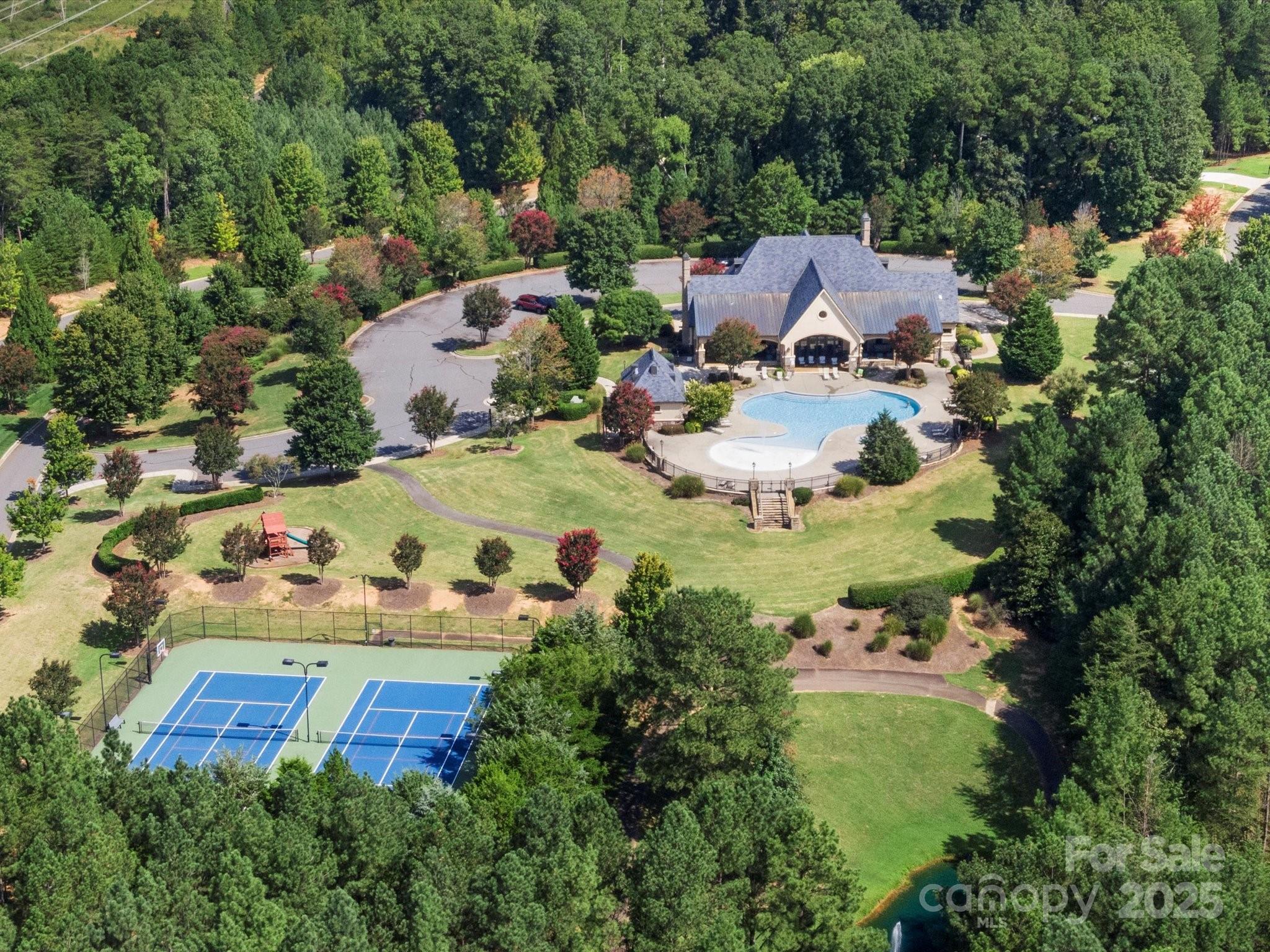 3001 Lake Pointe Drive Property Photo