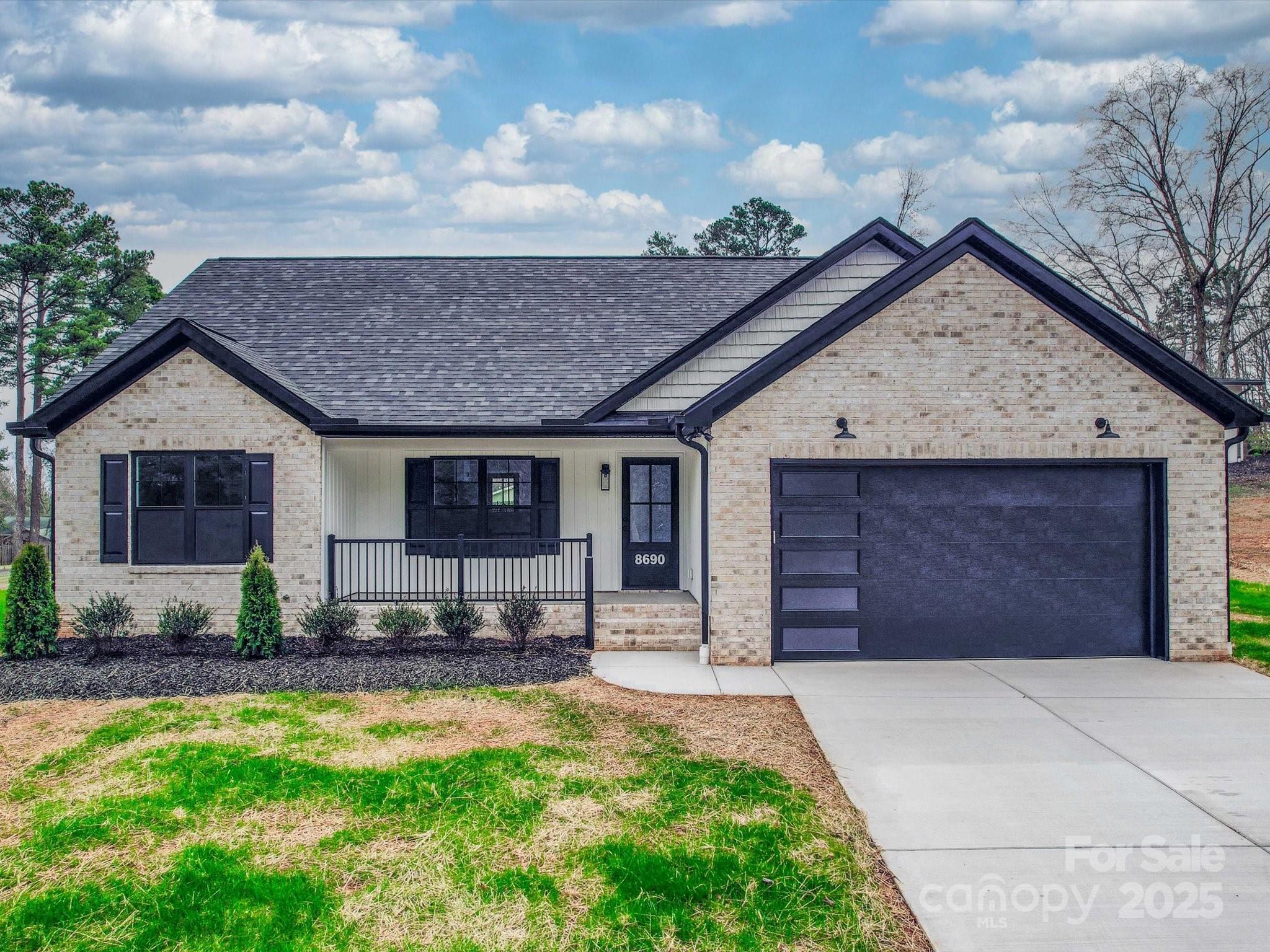 8690 Crestwood Drive Property Photo