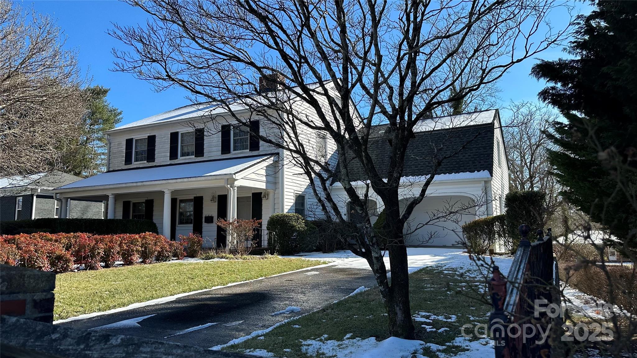 826 5th Avenue Property Photo