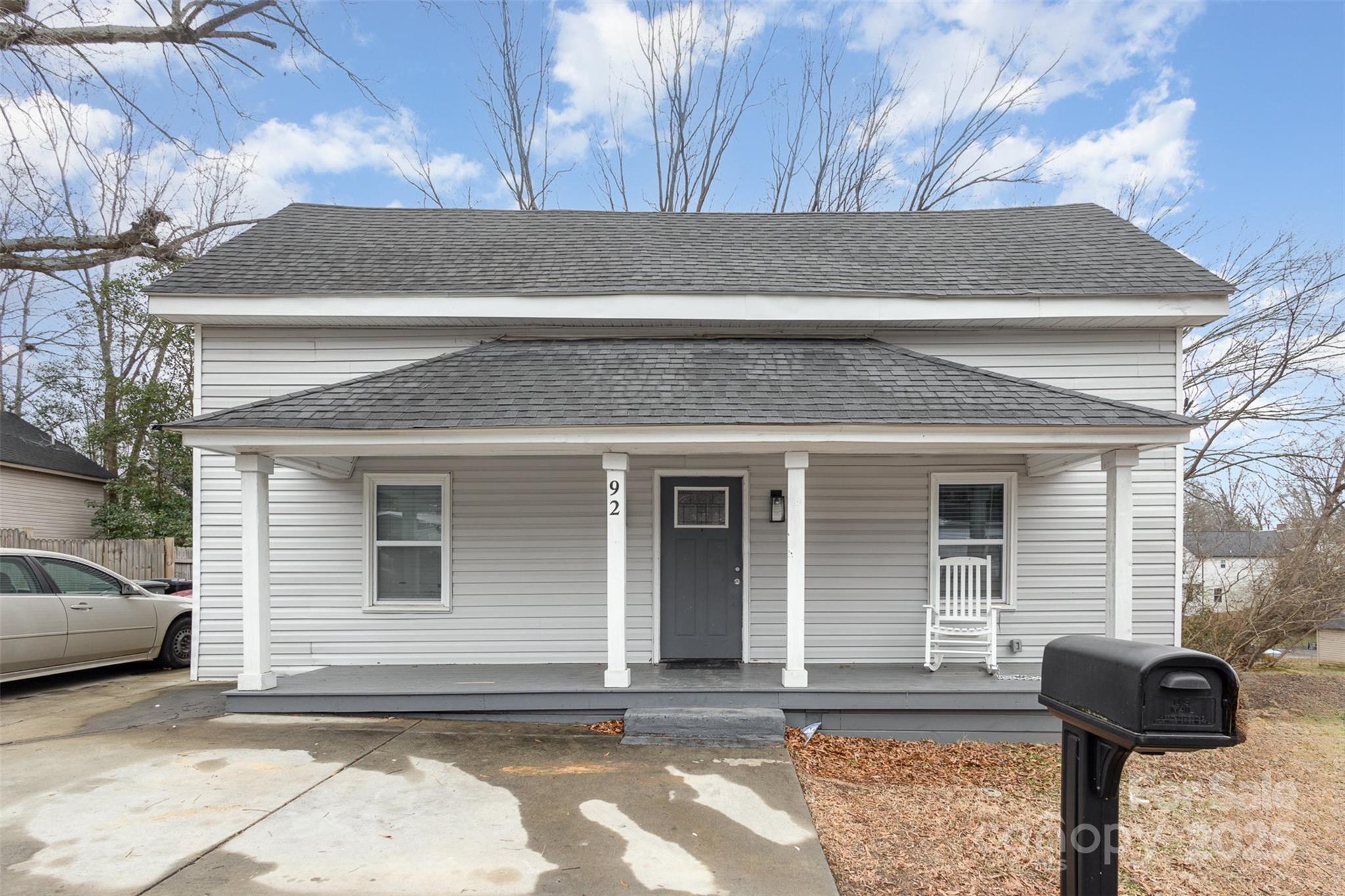 92 Saint Charles Avenue Property Photo