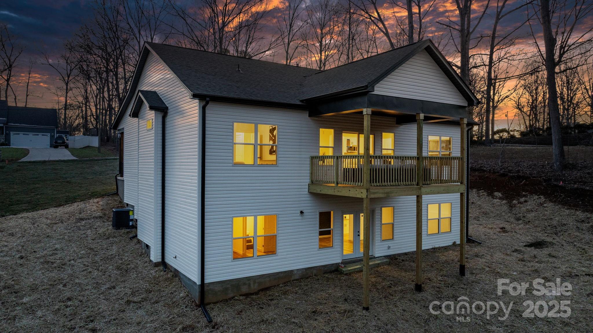 115 Brentwood Drive Property Photo 1