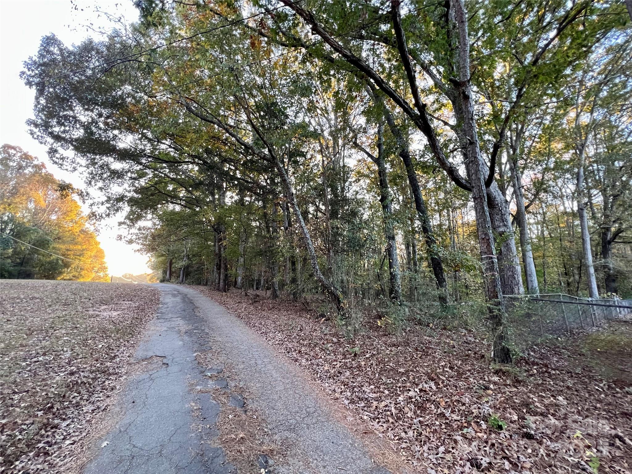 00 Charlotte Highway Property Photo 4
