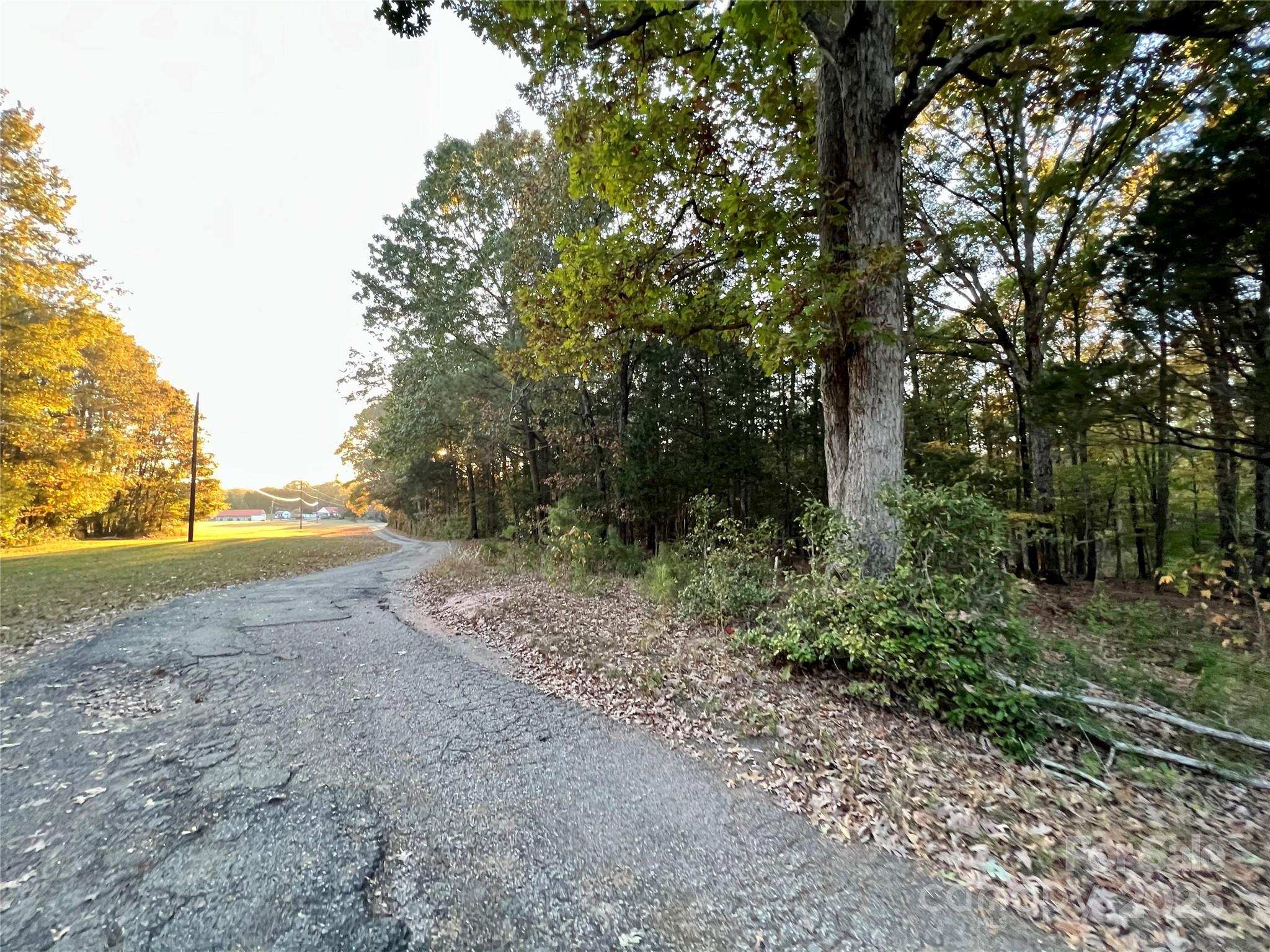 00 Charlotte Highway Property Photo 9
