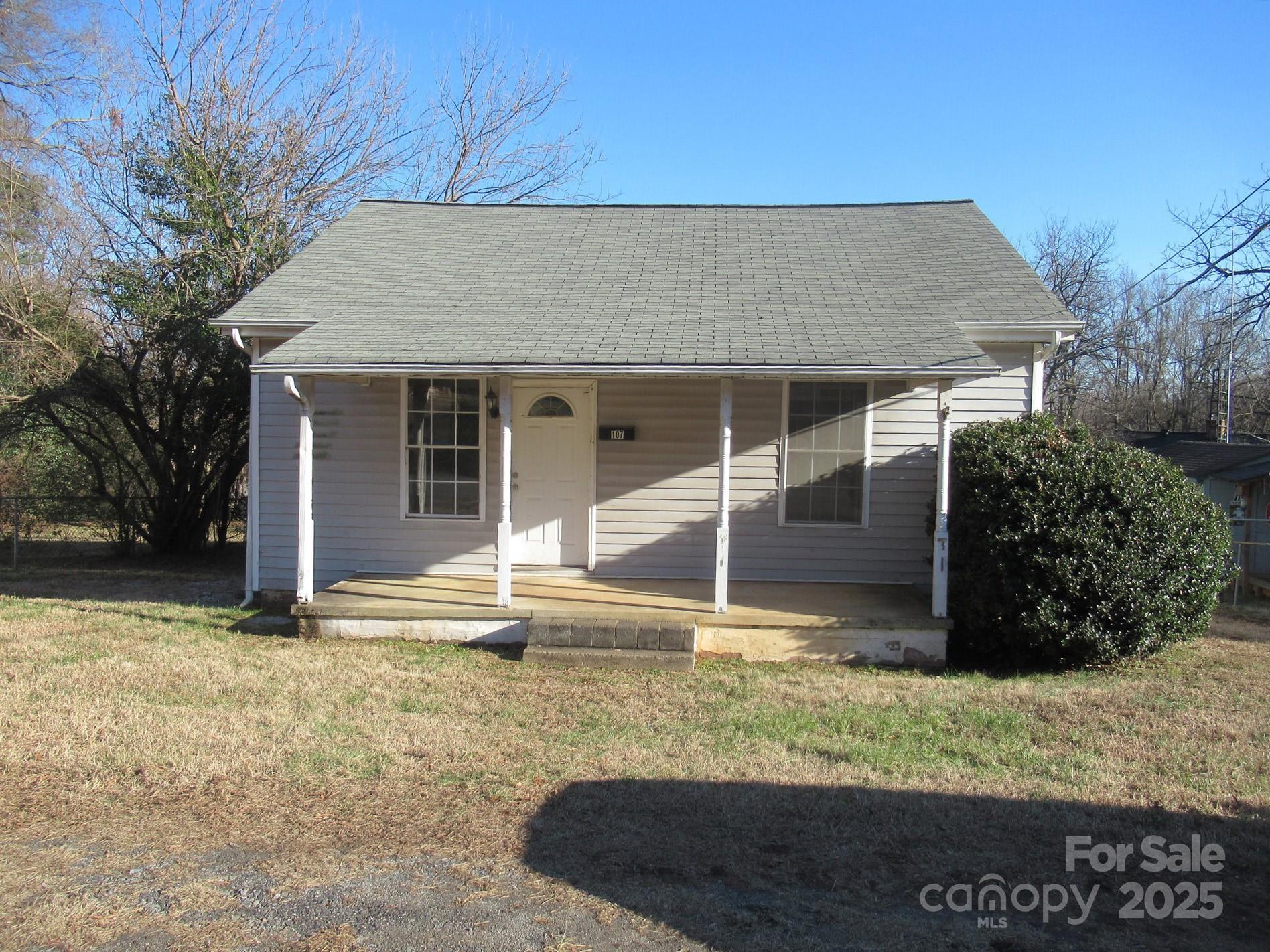 107 S Inman Avenue Property Photo