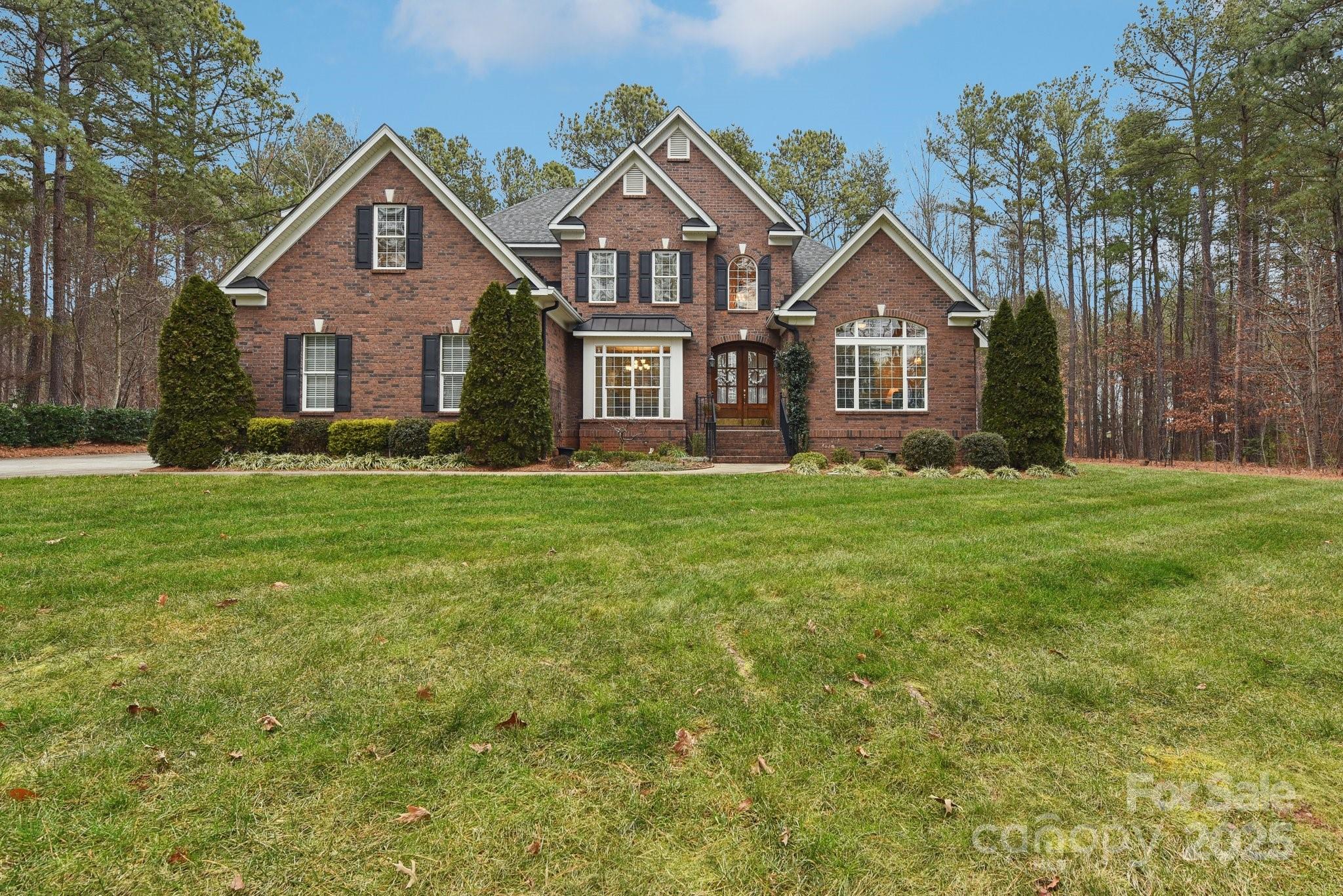 7282 James Court Property Photo