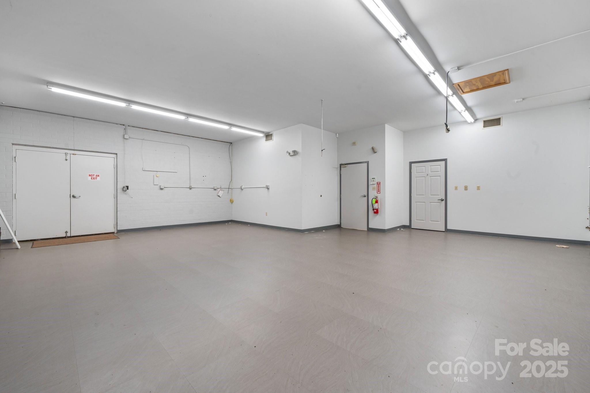 615 Main Avenue Property Photo 21