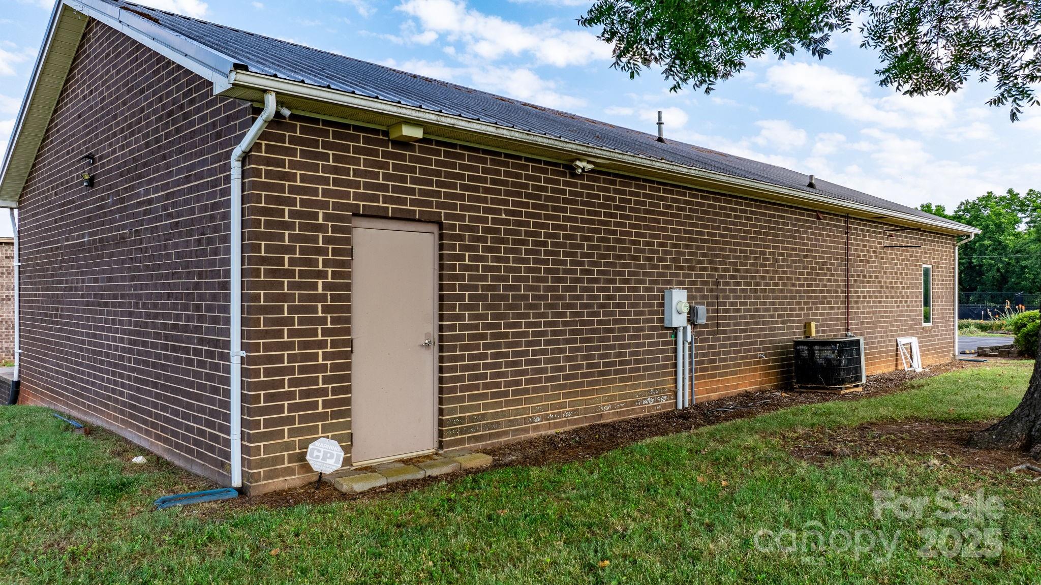 615 Main Avenue Property Photo 40