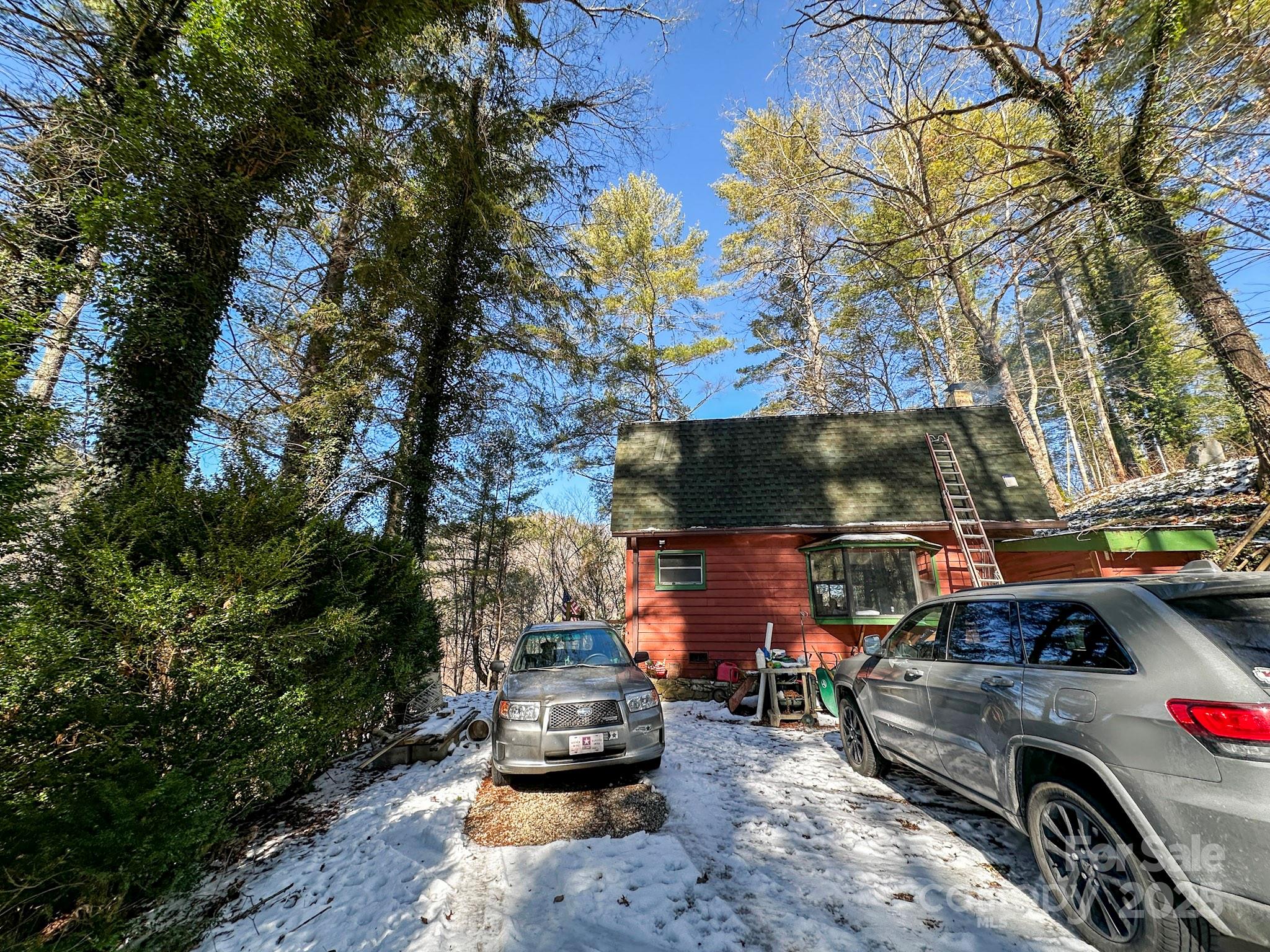 1581 Panther Creek Property Photo