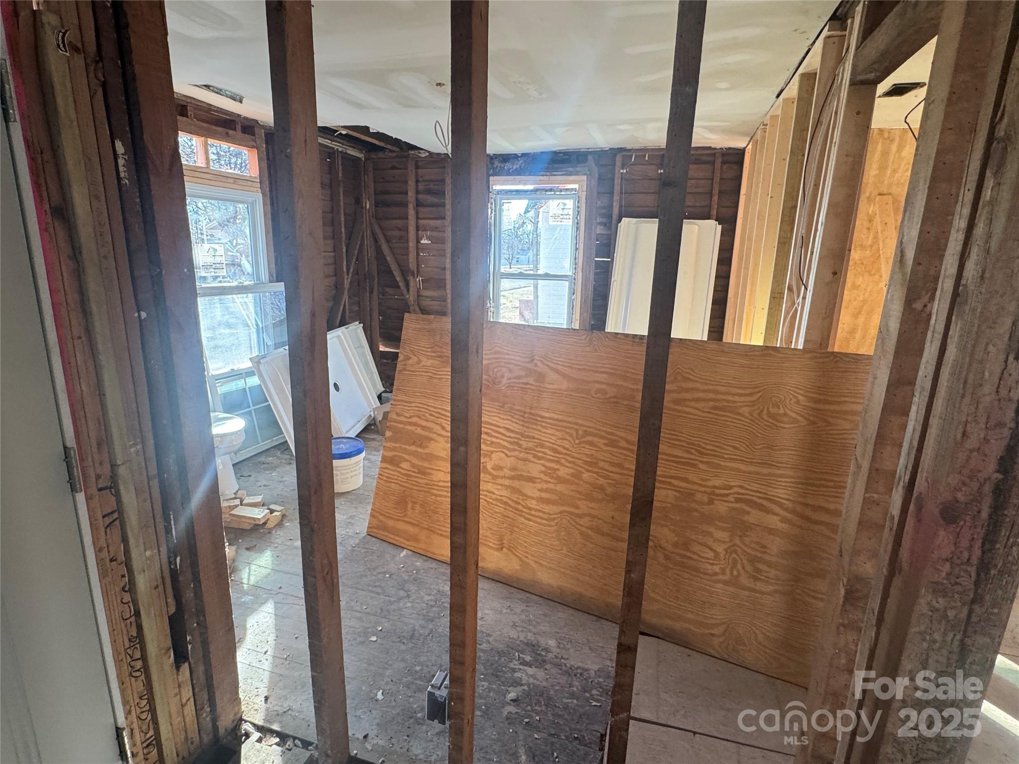 328 Whitner Street Property Photo 3