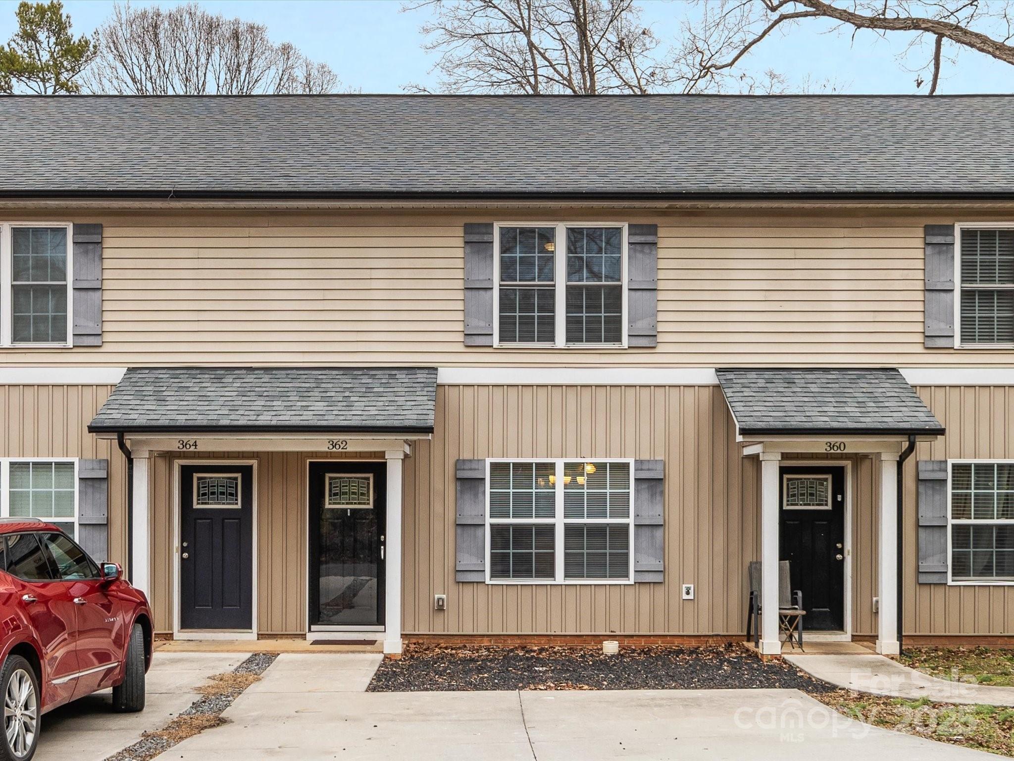 362 Hillandale Street Property Photo