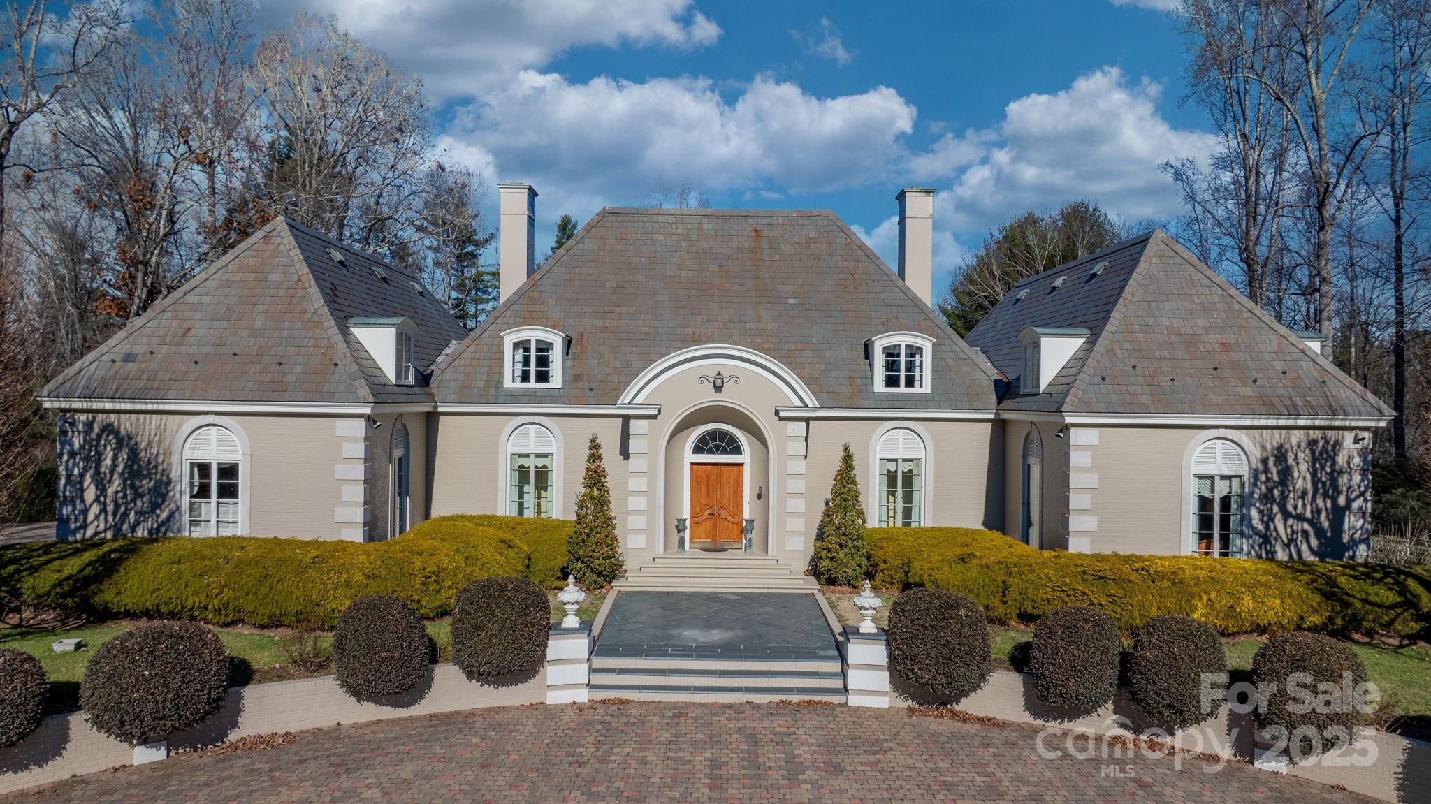 135 Claron Place Property Photo 1