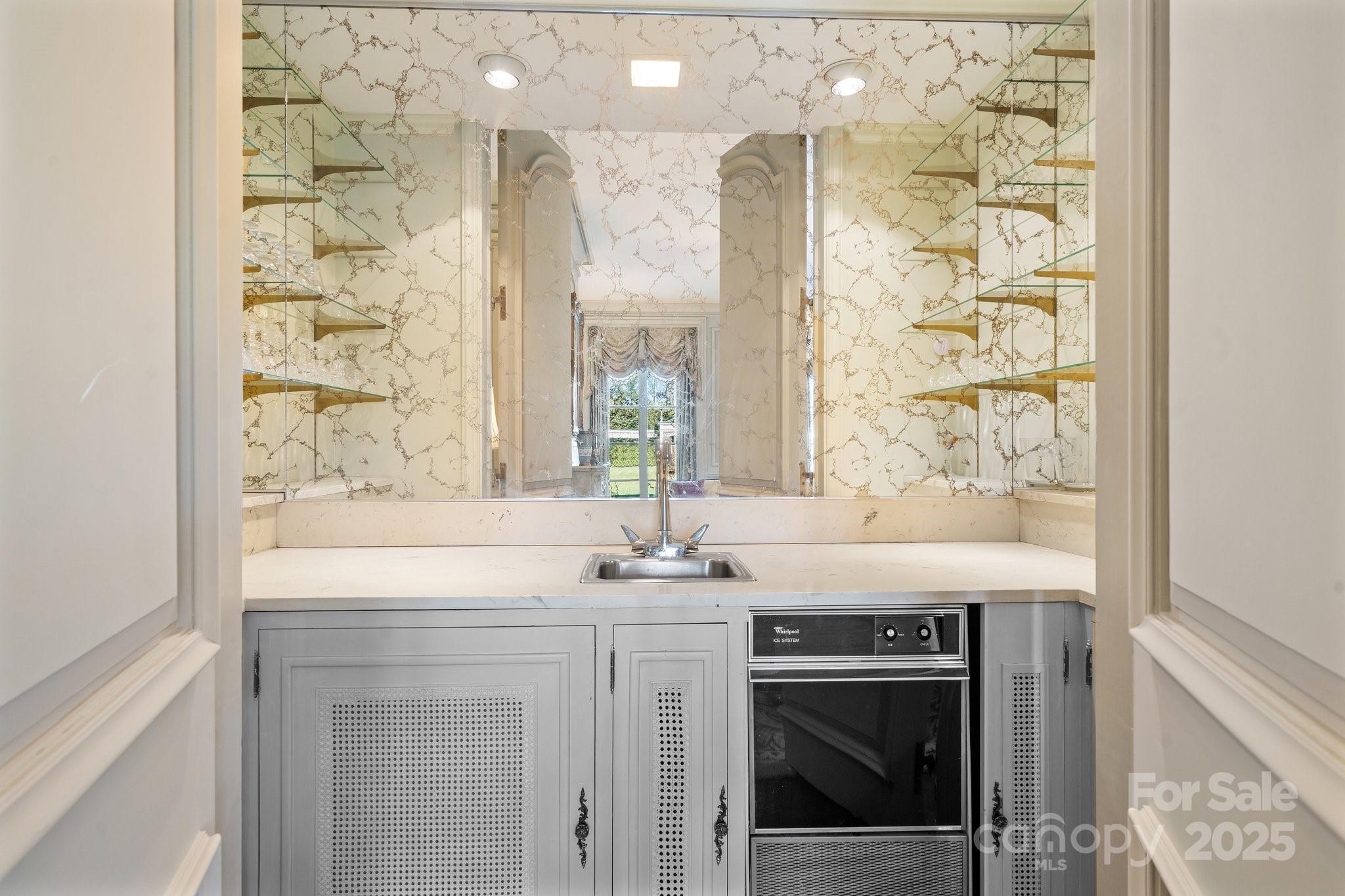 135 Claron Place Property Photo 14