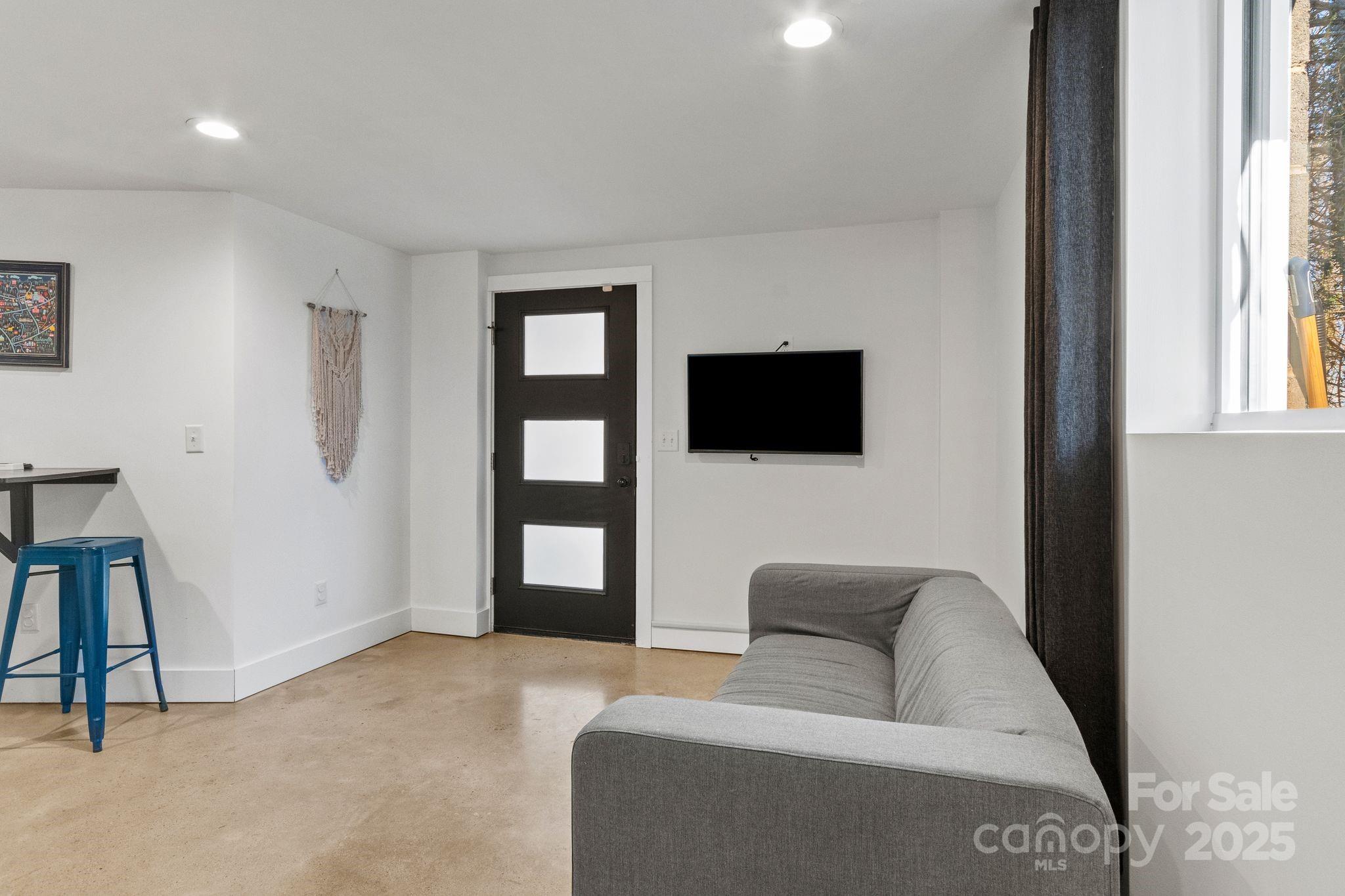 453 Riverview Drive Property Photo 28