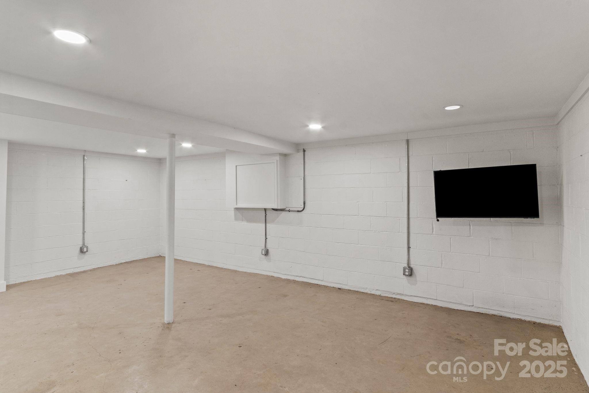453 Riverview Drive Property Photo 37