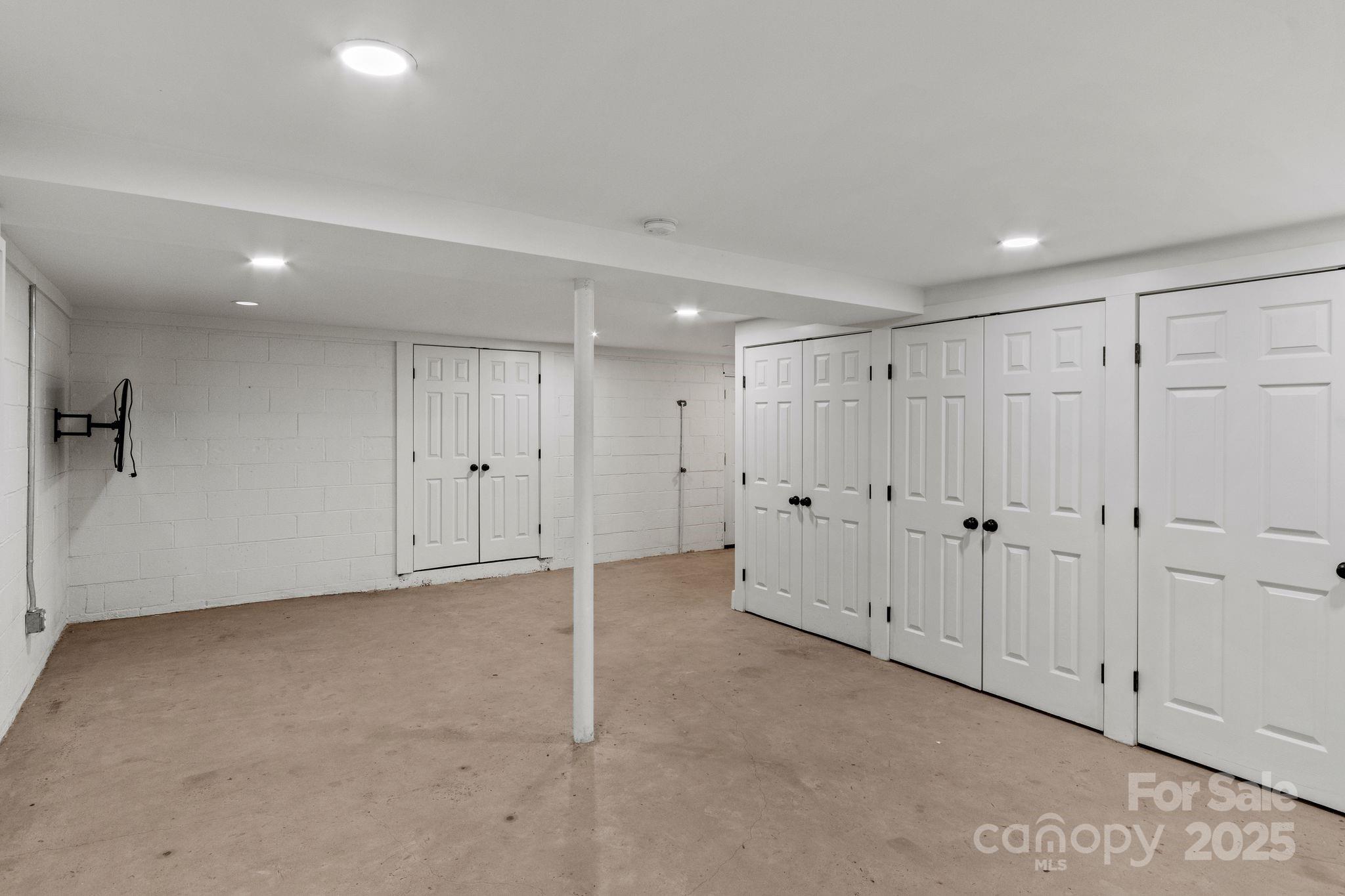 453 Riverview Drive Property Photo 38