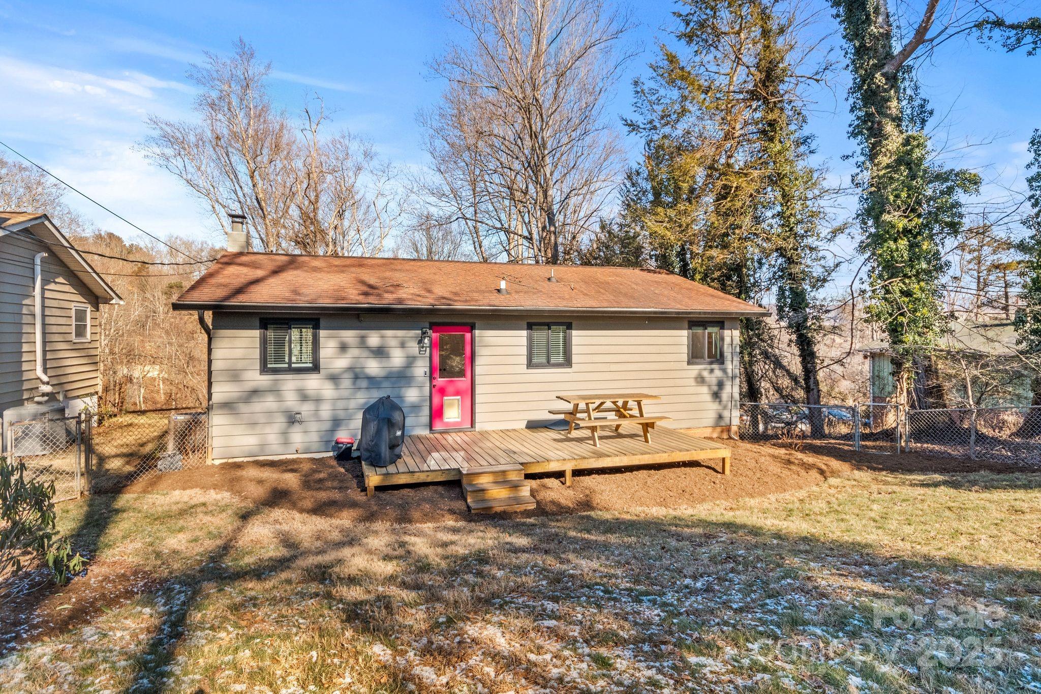 453 Riverview Drive Property Photo 43
