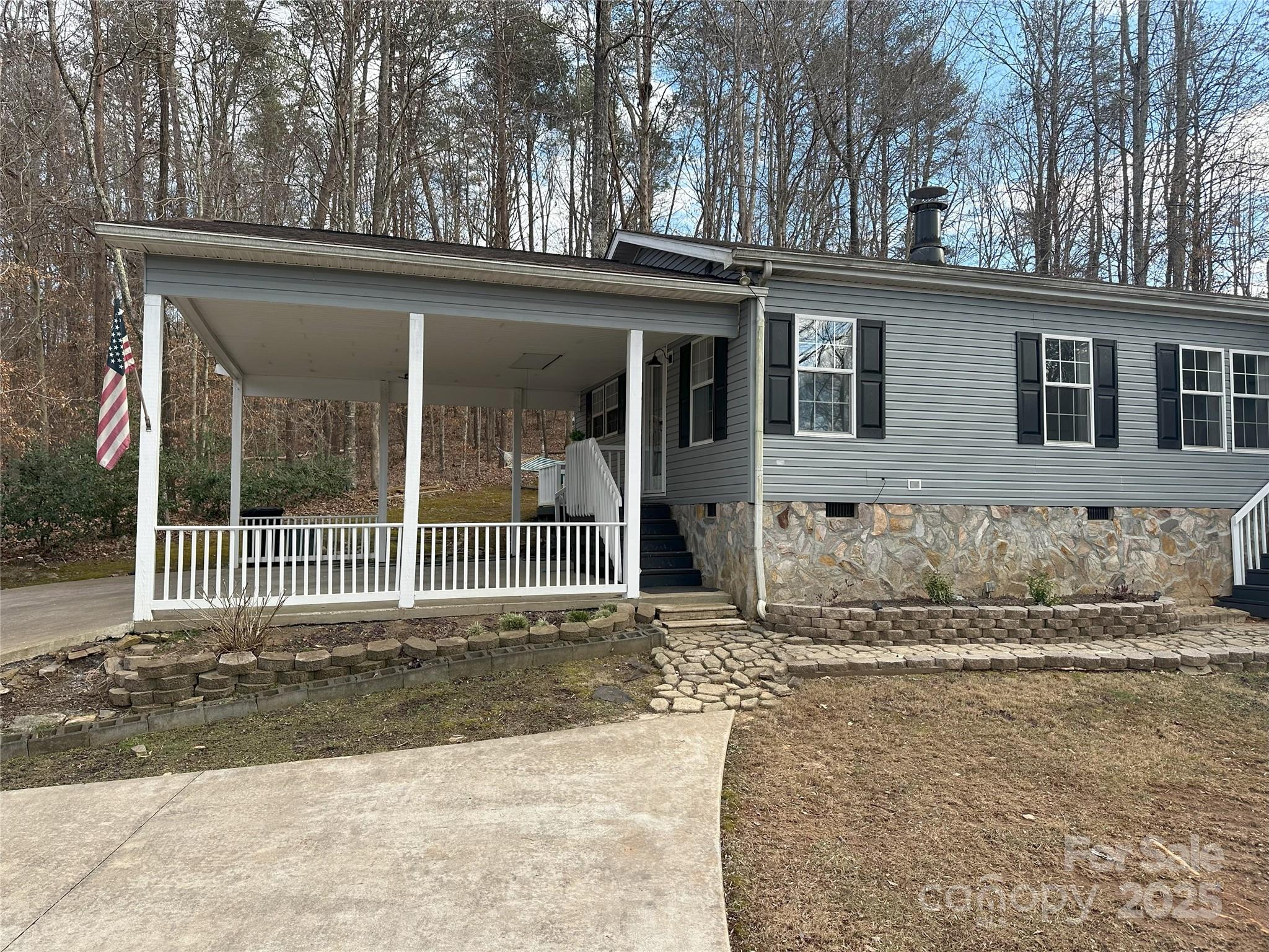 1597 Cleghorn Mill Road Property Photo 3