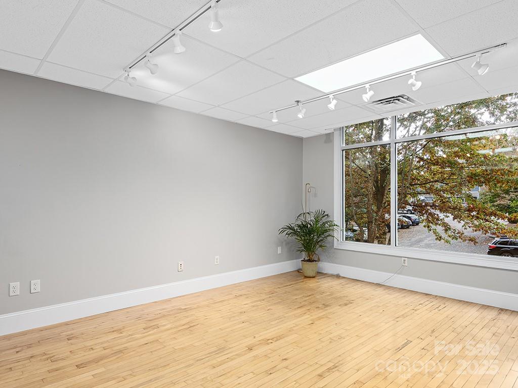 157 S Lexington Avenue Property Photo 16