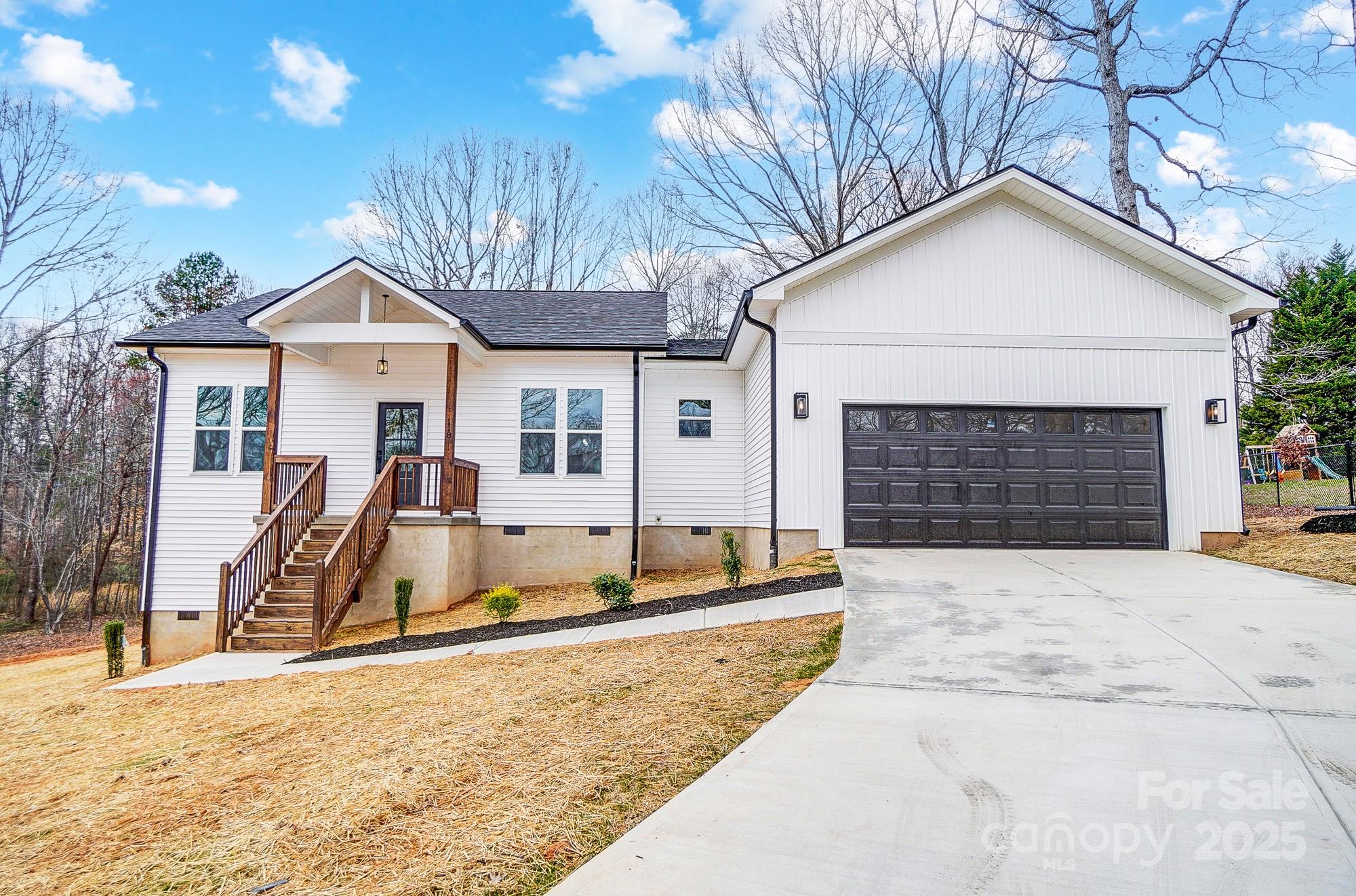 118 Stockbridge Lane Property Photo