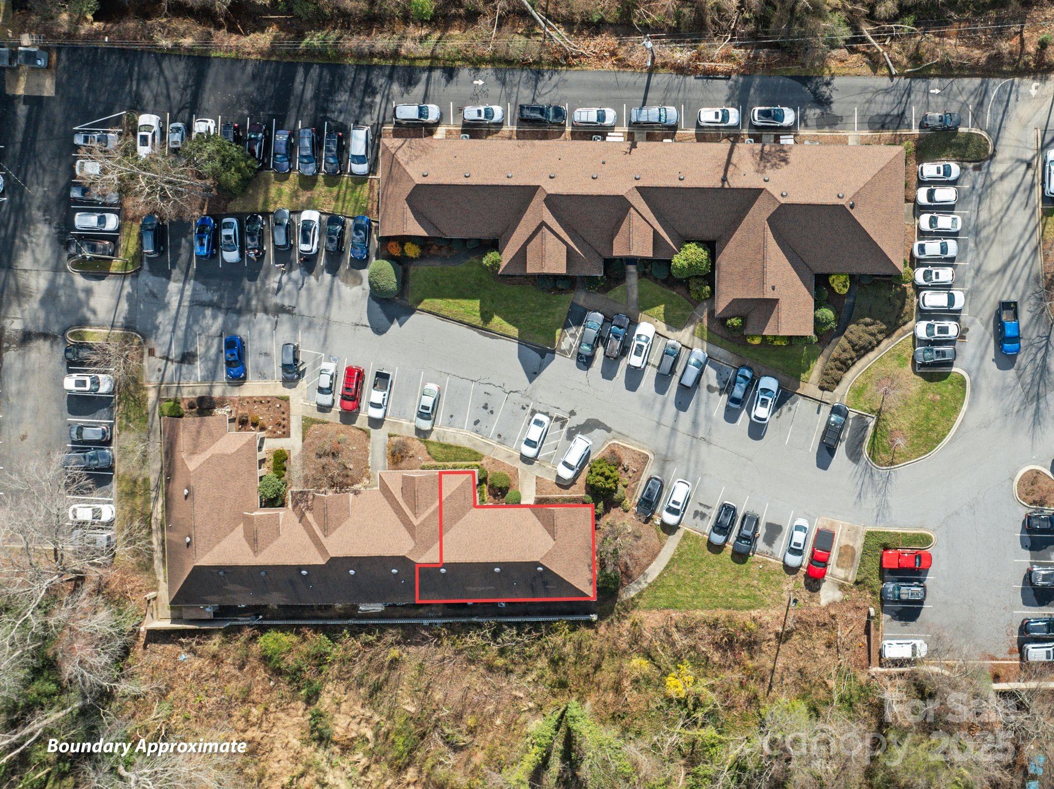 1998 Hendersonville Road Property Photo 17
