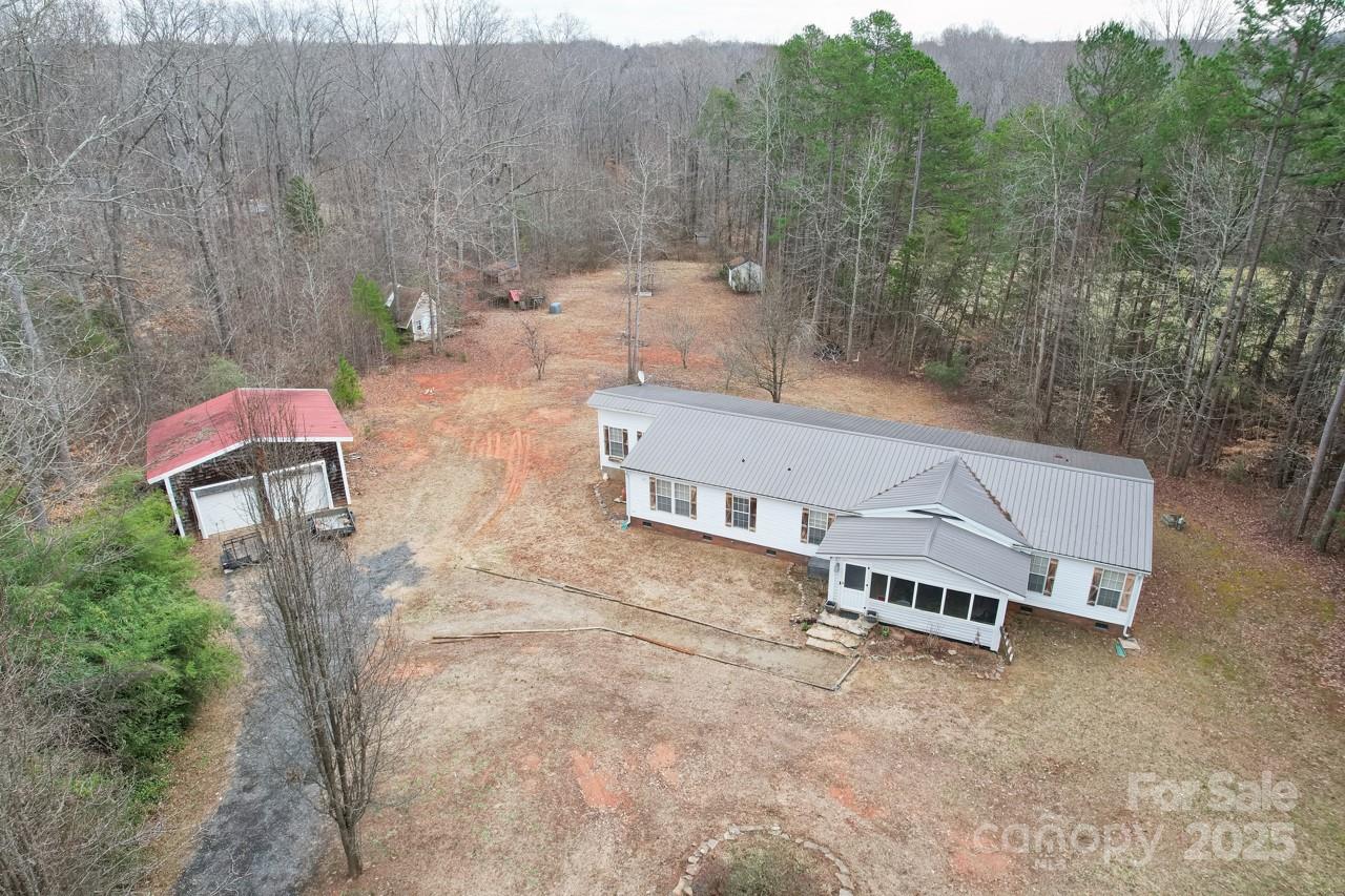 127 Mystic Court Property Photo