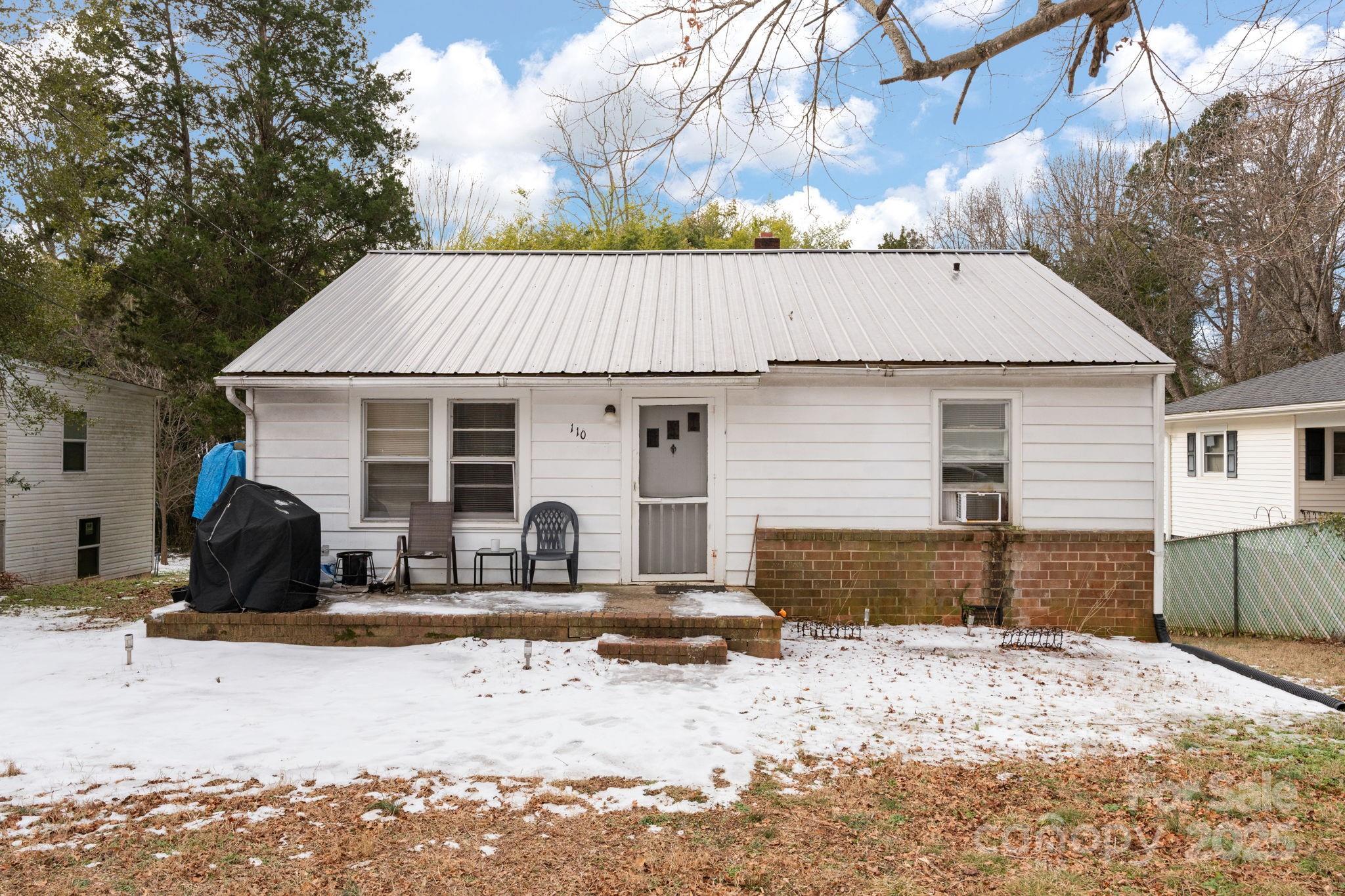 110 Willowbrook Circle Property Photo