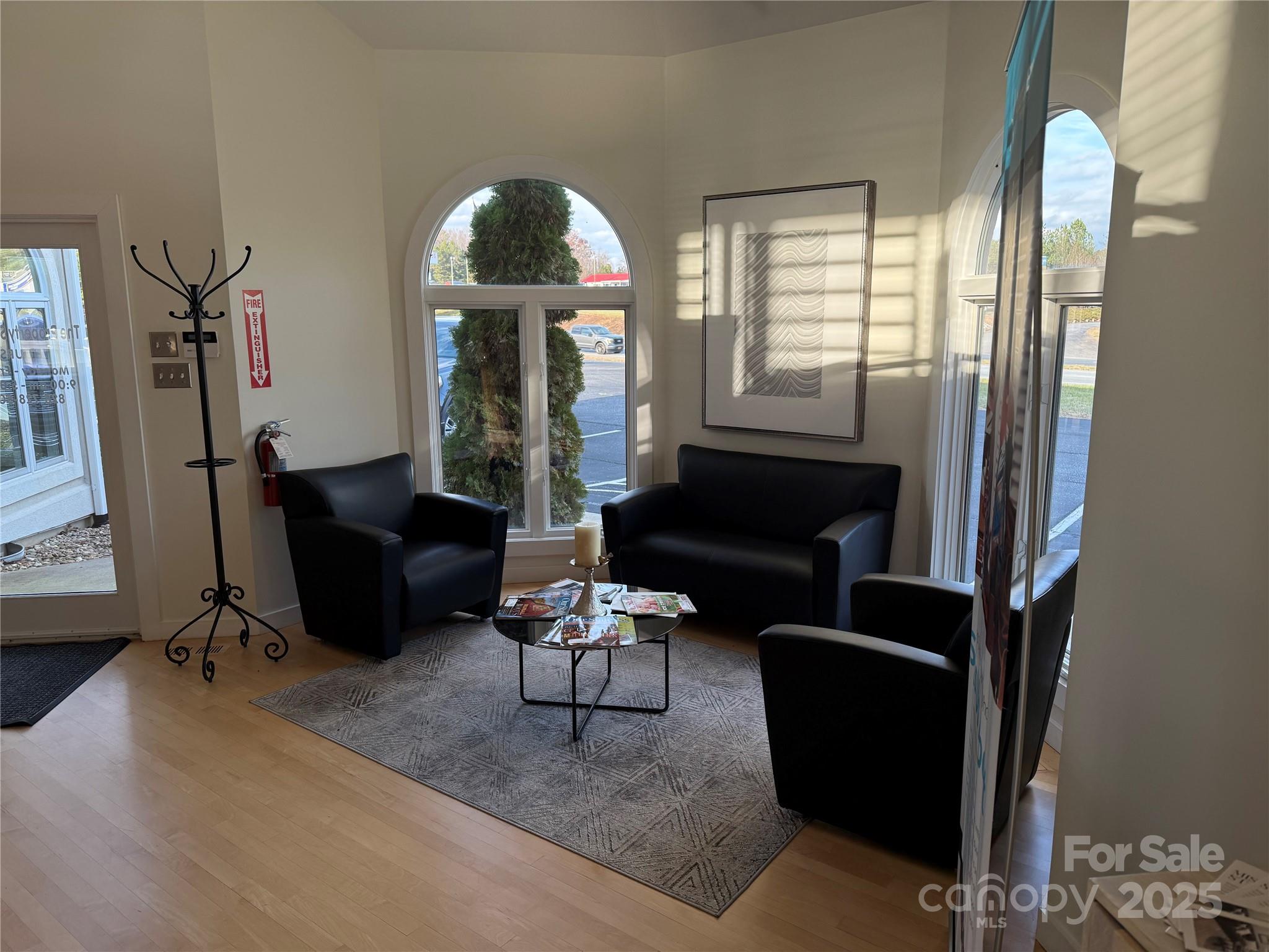 3739 Hickory Boulevard Property Photo 6