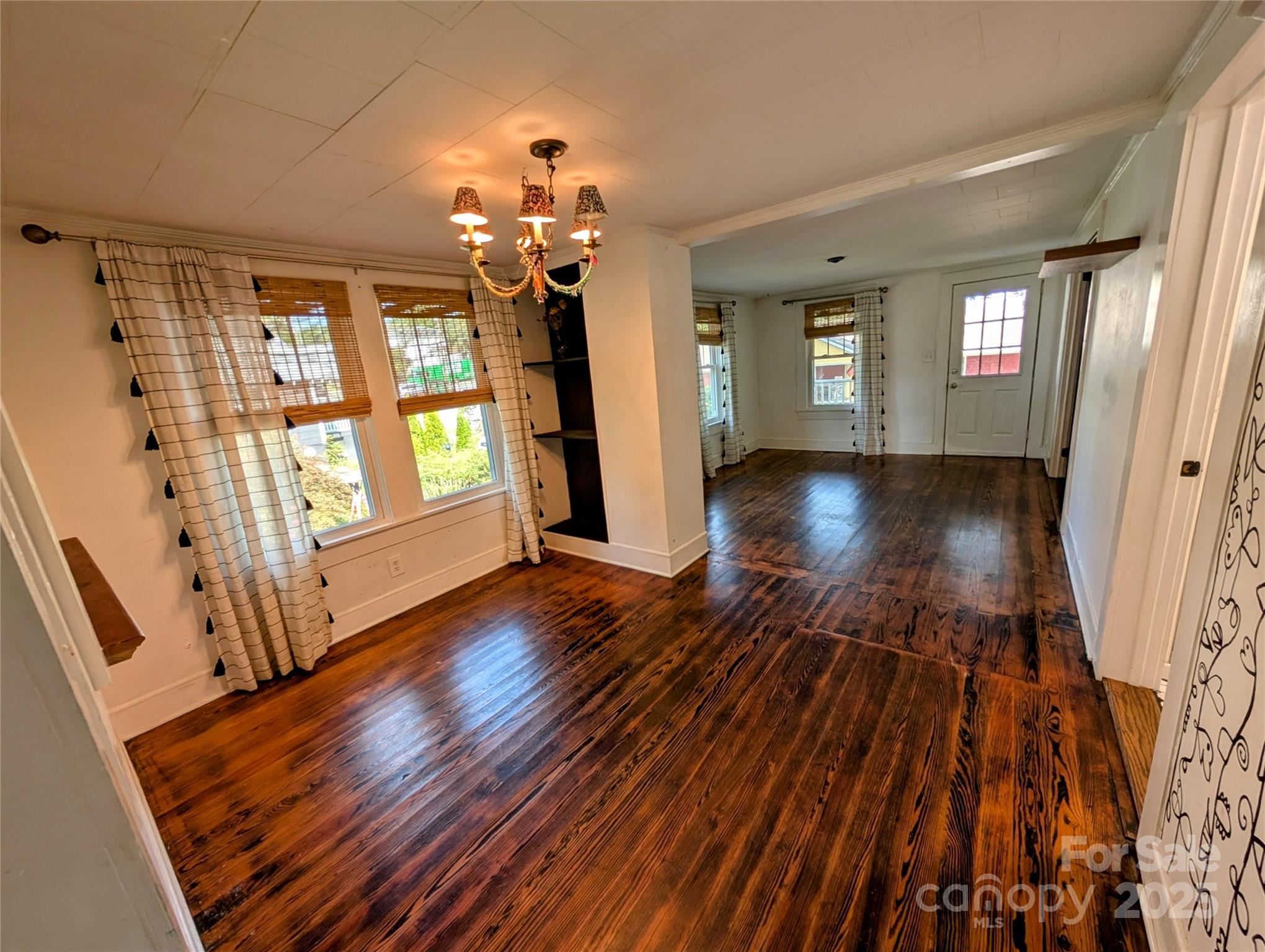 302 Davis Street Property Photo 8