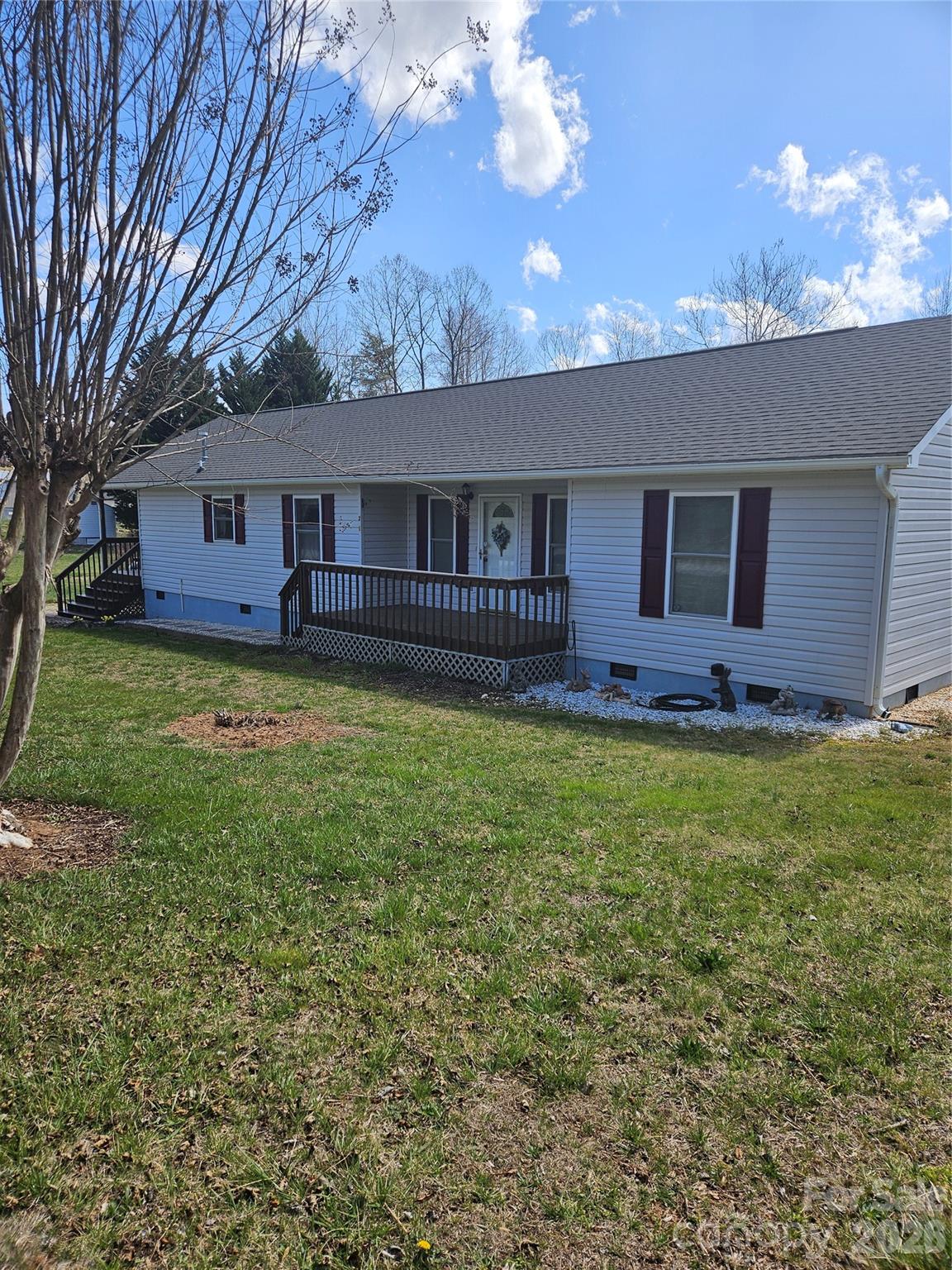 271 Stradley Mountain Road Property Photo 1
