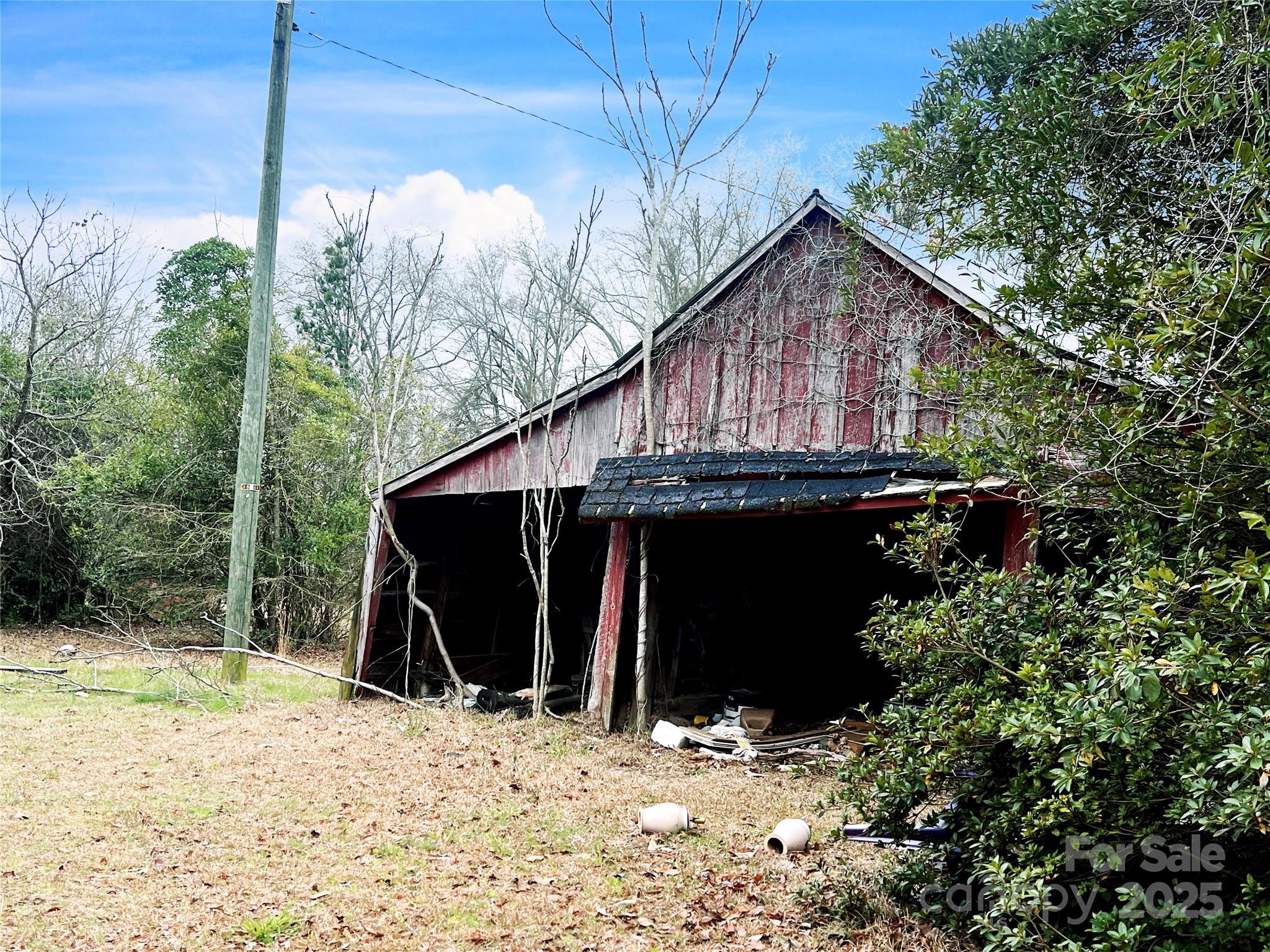 1777 Overbrook Road Property Photo