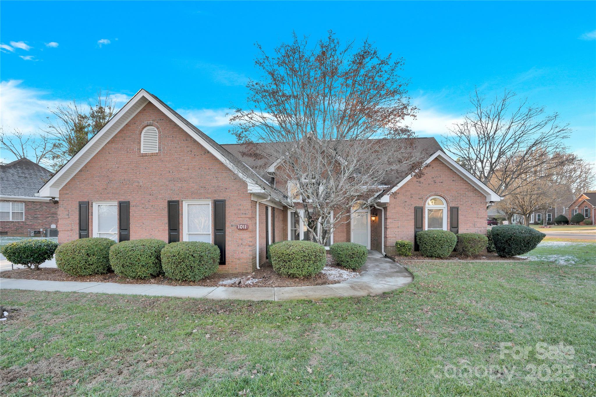 1011 Emerson Drive Property Photo