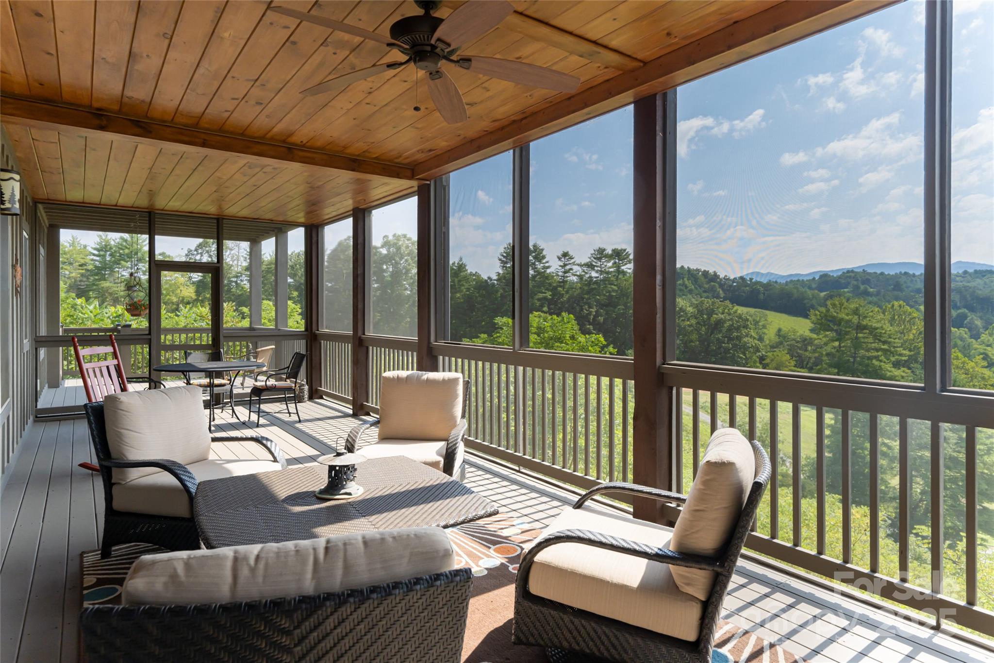 18 Gracie Lane Property Photo