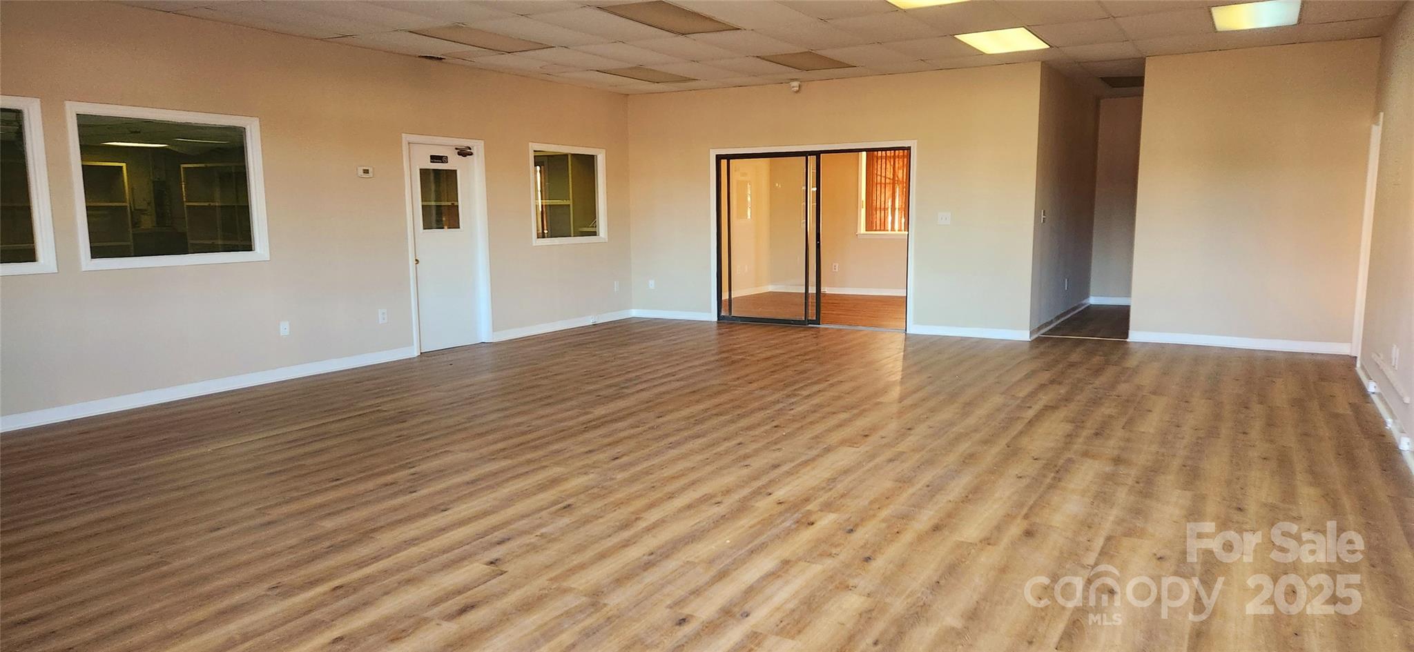 509 E Main Avenue Property Photo 6