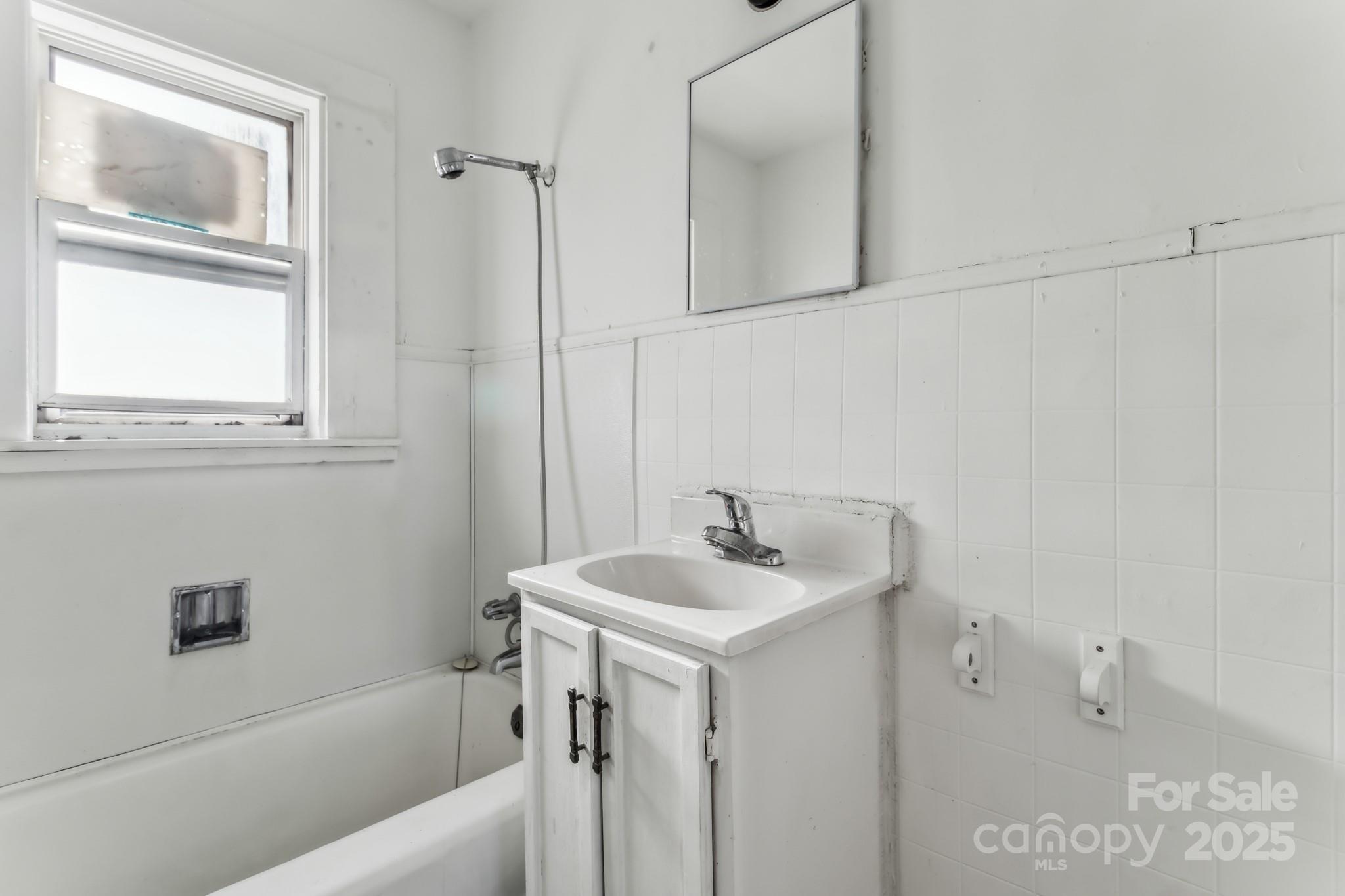 128 Rowan Mill Road Property Photo 39