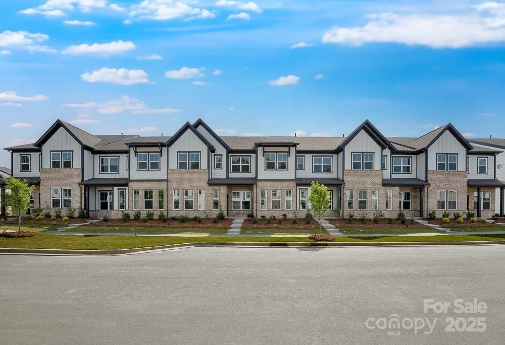 3107 Beacon Heights Road Property Photo