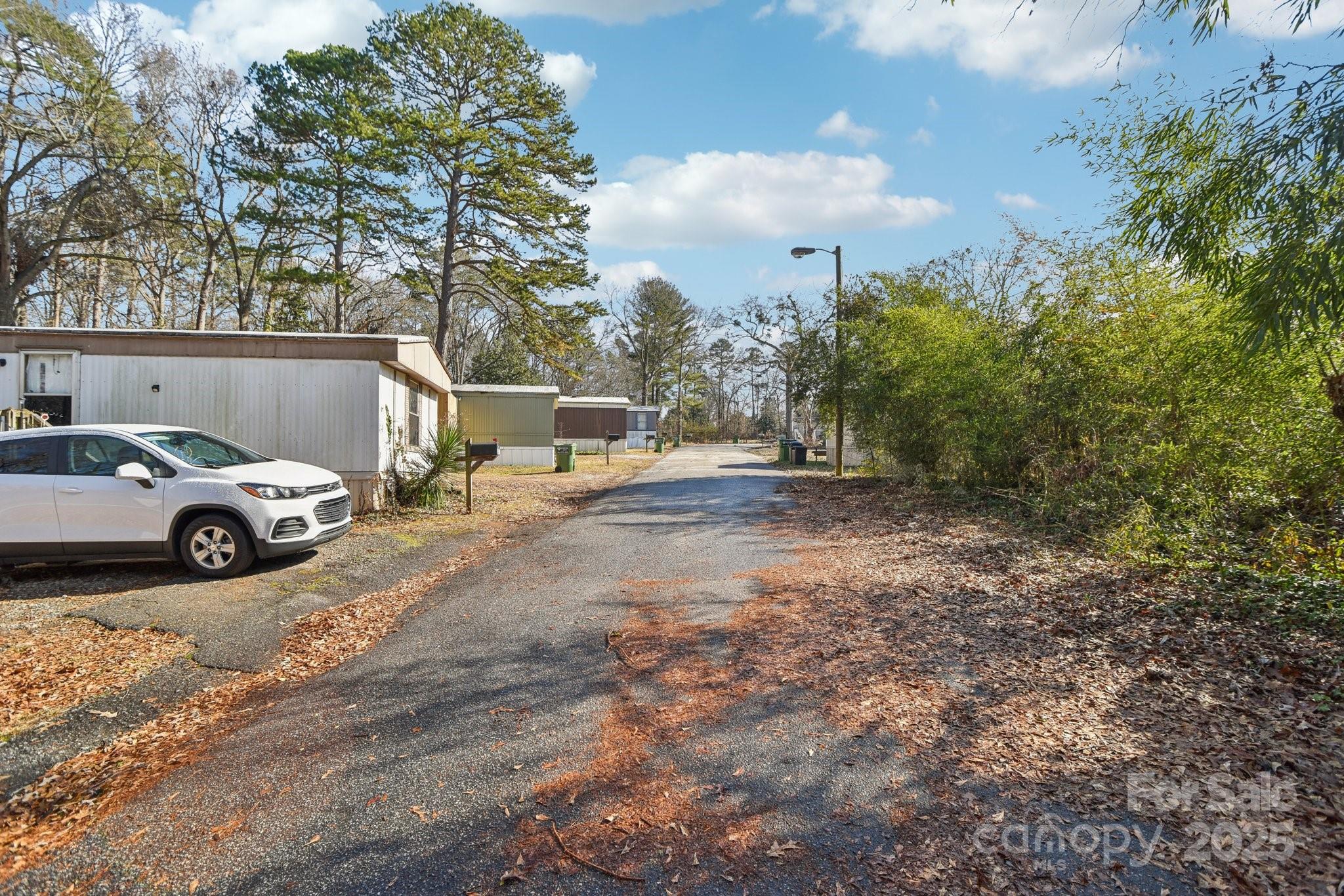 136 Cain Circle Property Photo 3